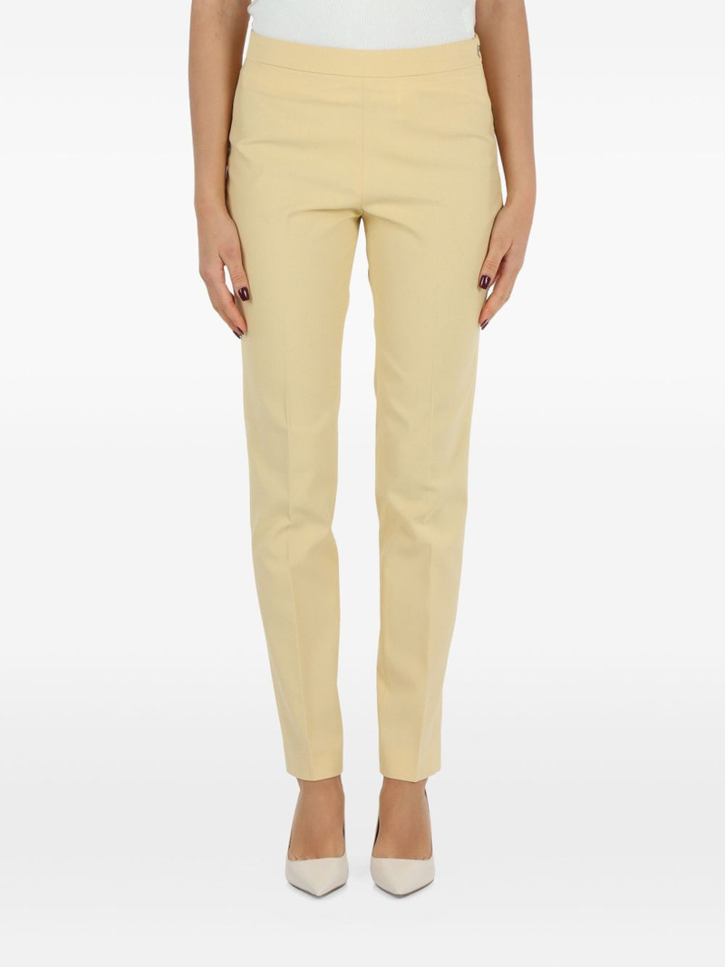 zip-fastening trousers 1