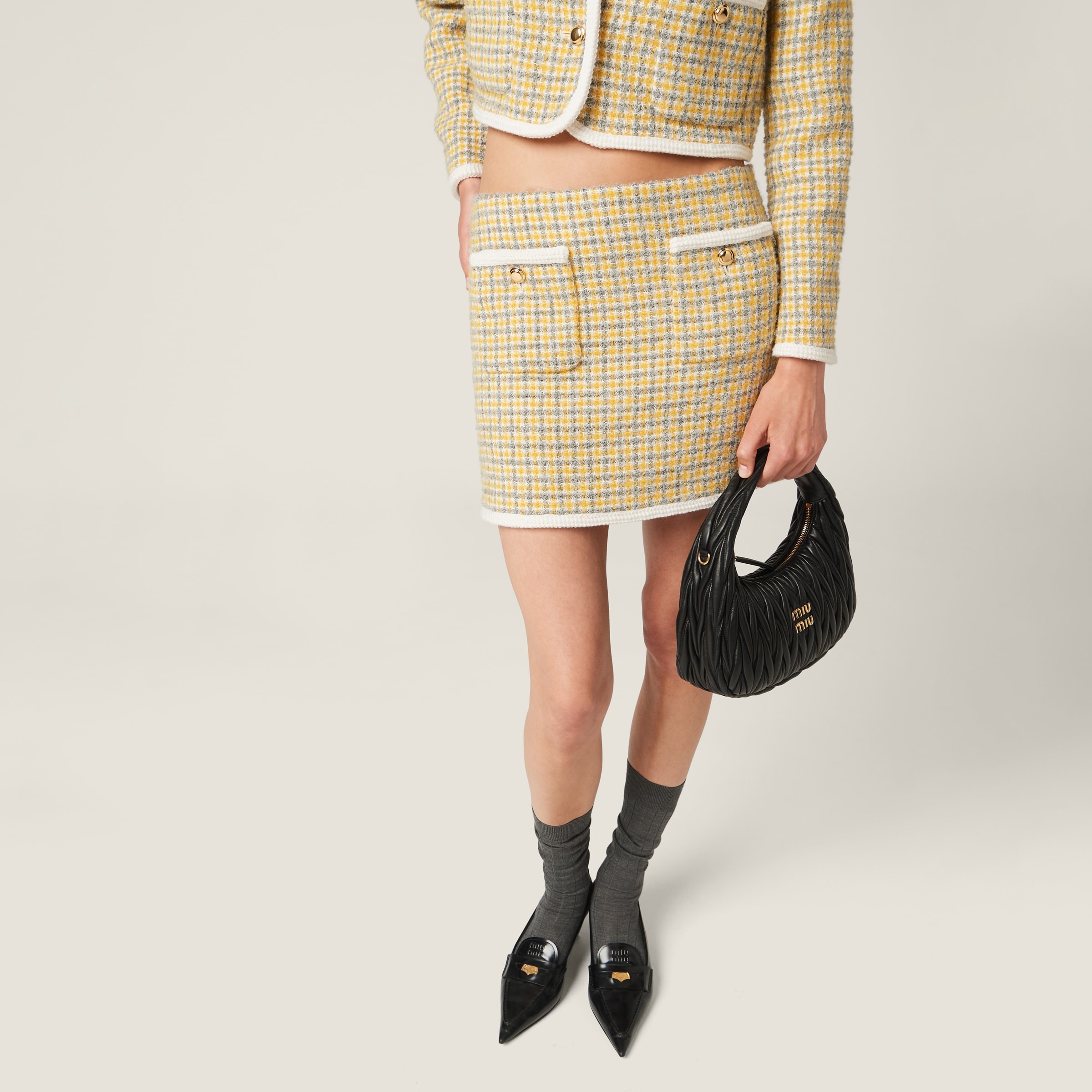 Bouclé miniskirt - 4