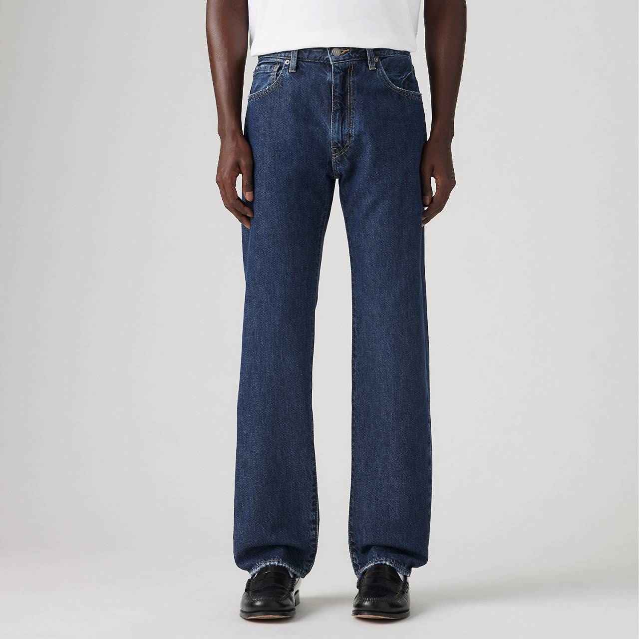 LEVI'S® WELLTHREAD® MEN'S 555™ RELAXED STRAIGHT JEANS - 3