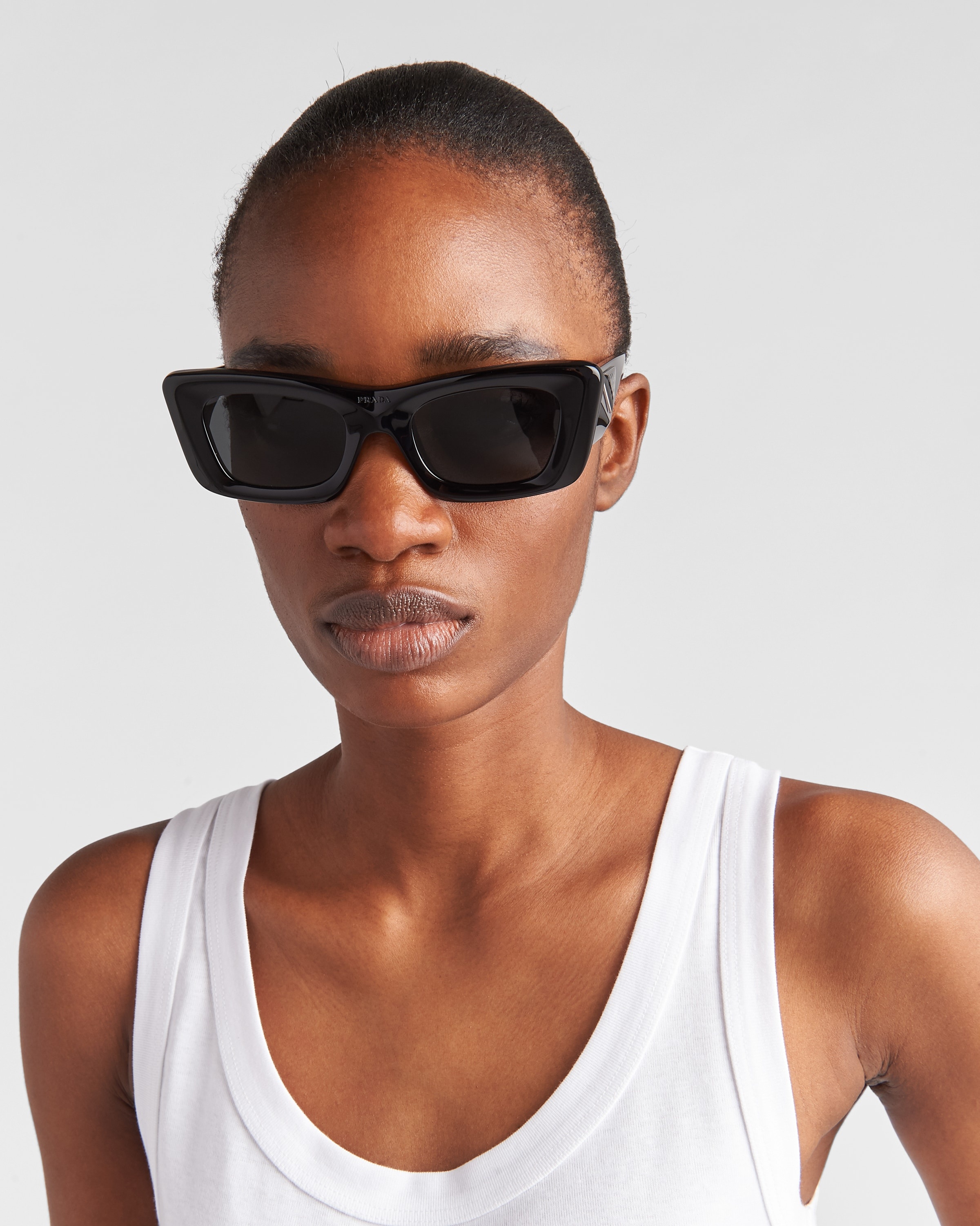 【美品 】PRADA sunglasses サイドロゴ パープル バタフライ Prada SPR A02 Butterfly Sunglasses | Fashion Eyewear US