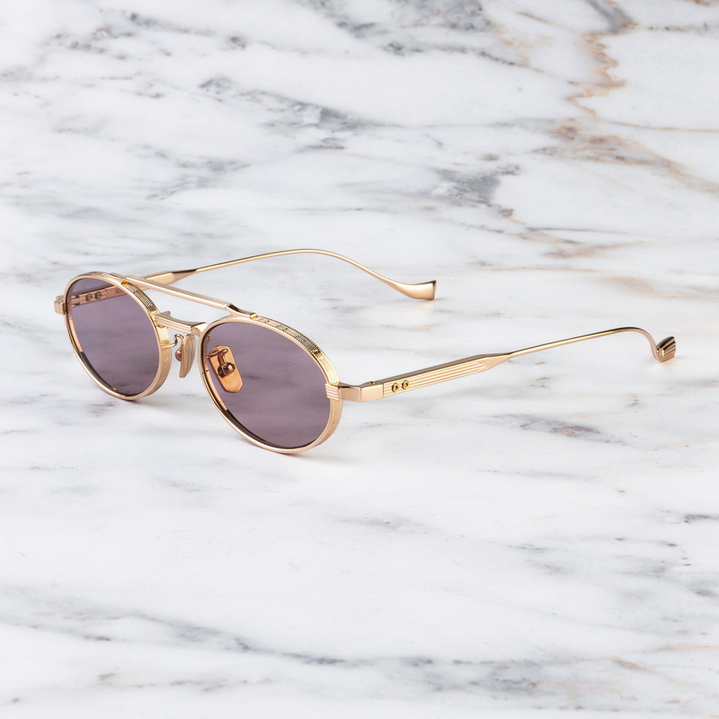 CUTLER AND GROSS LADBROKE 1427 OVAL SUNGLASSES outlook