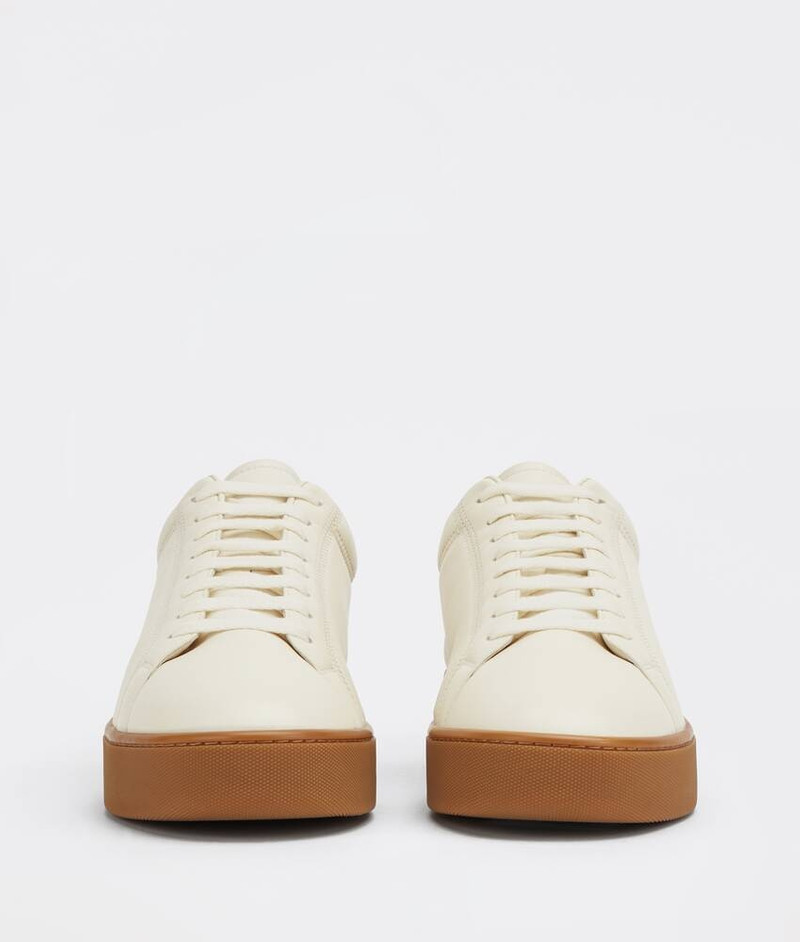 Bottega Veneta quilt outlook