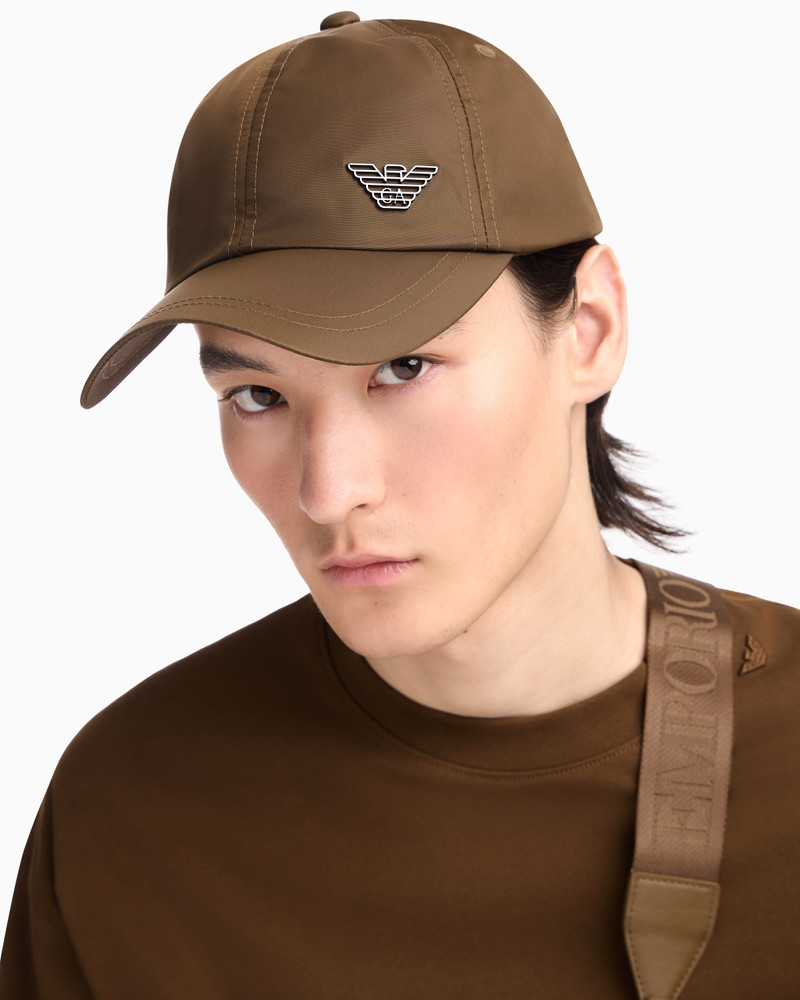 NYLON CAP WITH A METAL LOGO PLATE AND AN ADJUSTABLE BACK 4