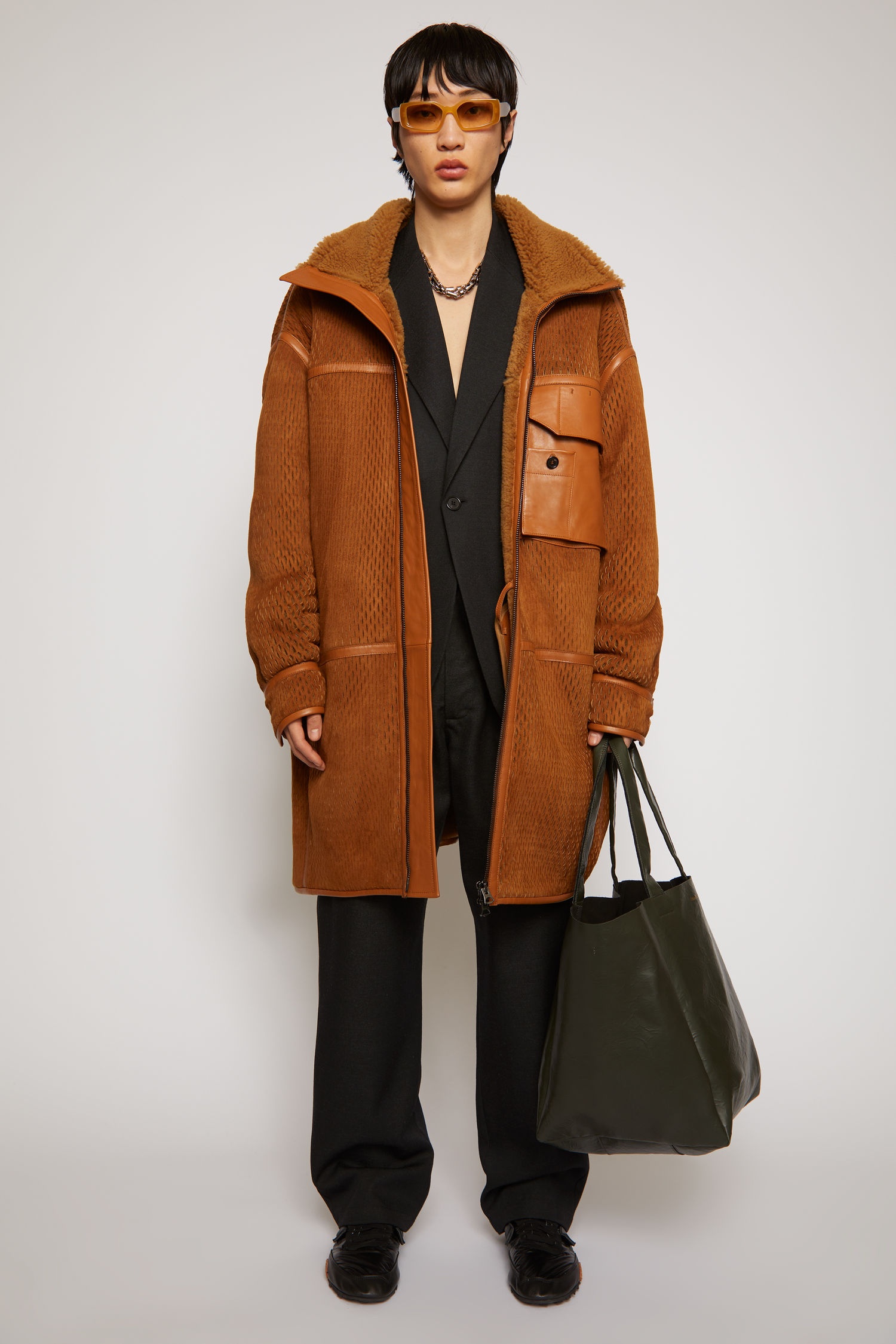 Laser-cut suede coat camel brown - 2