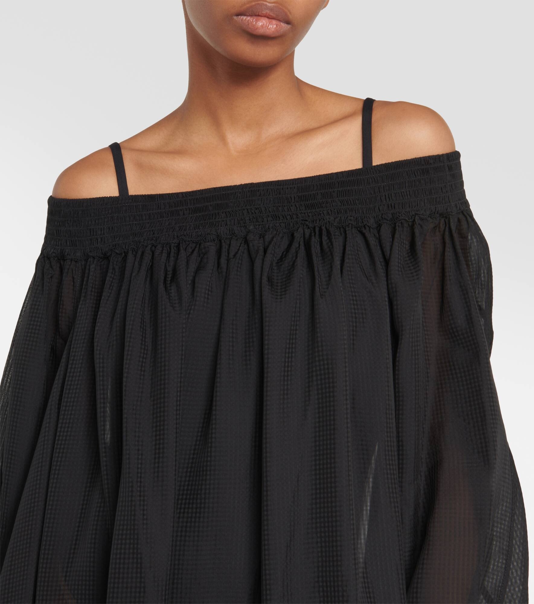 Off-shoulder maxi dress - 4