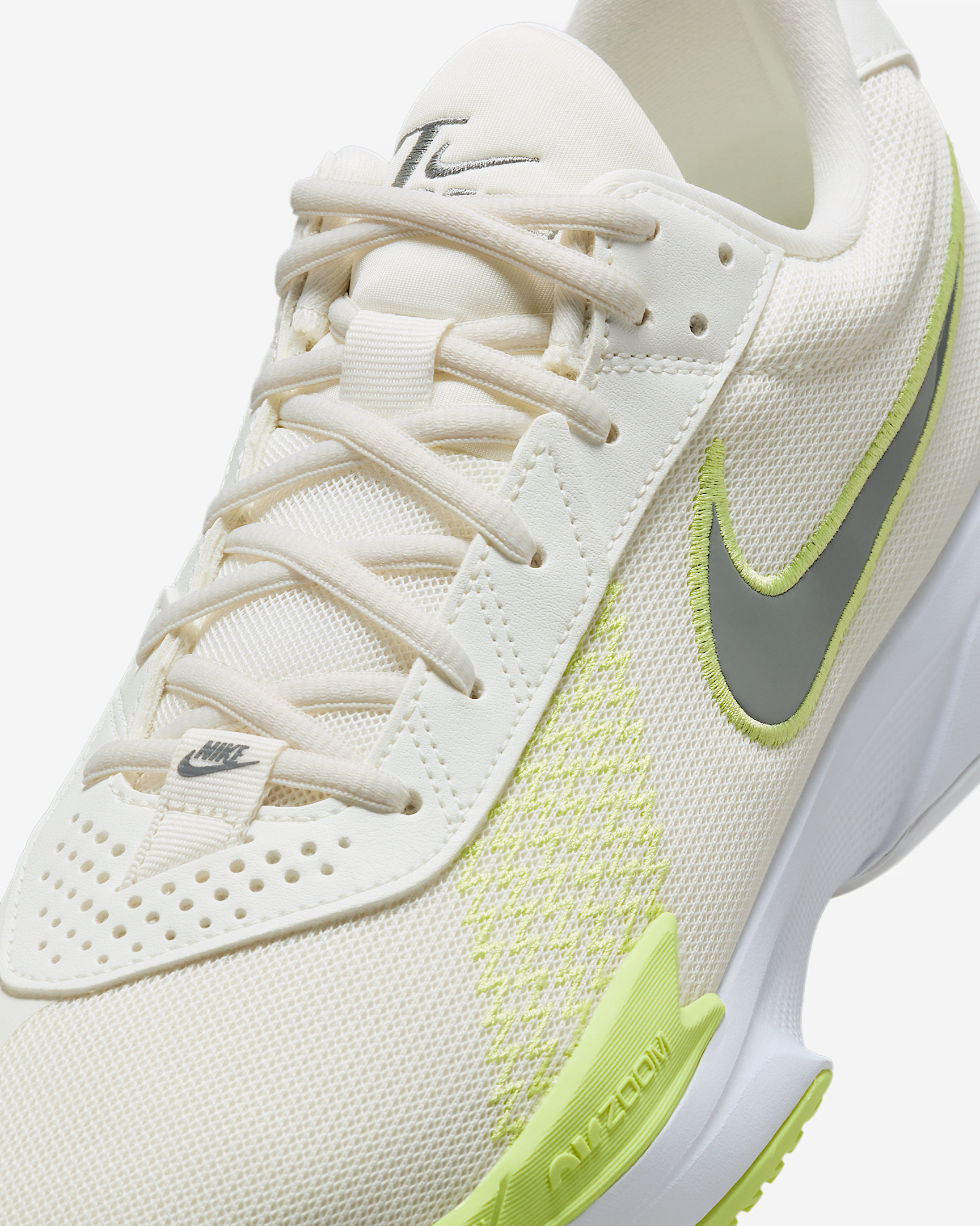 Nike G.T. Cut Academy Basketball Shoes - 7