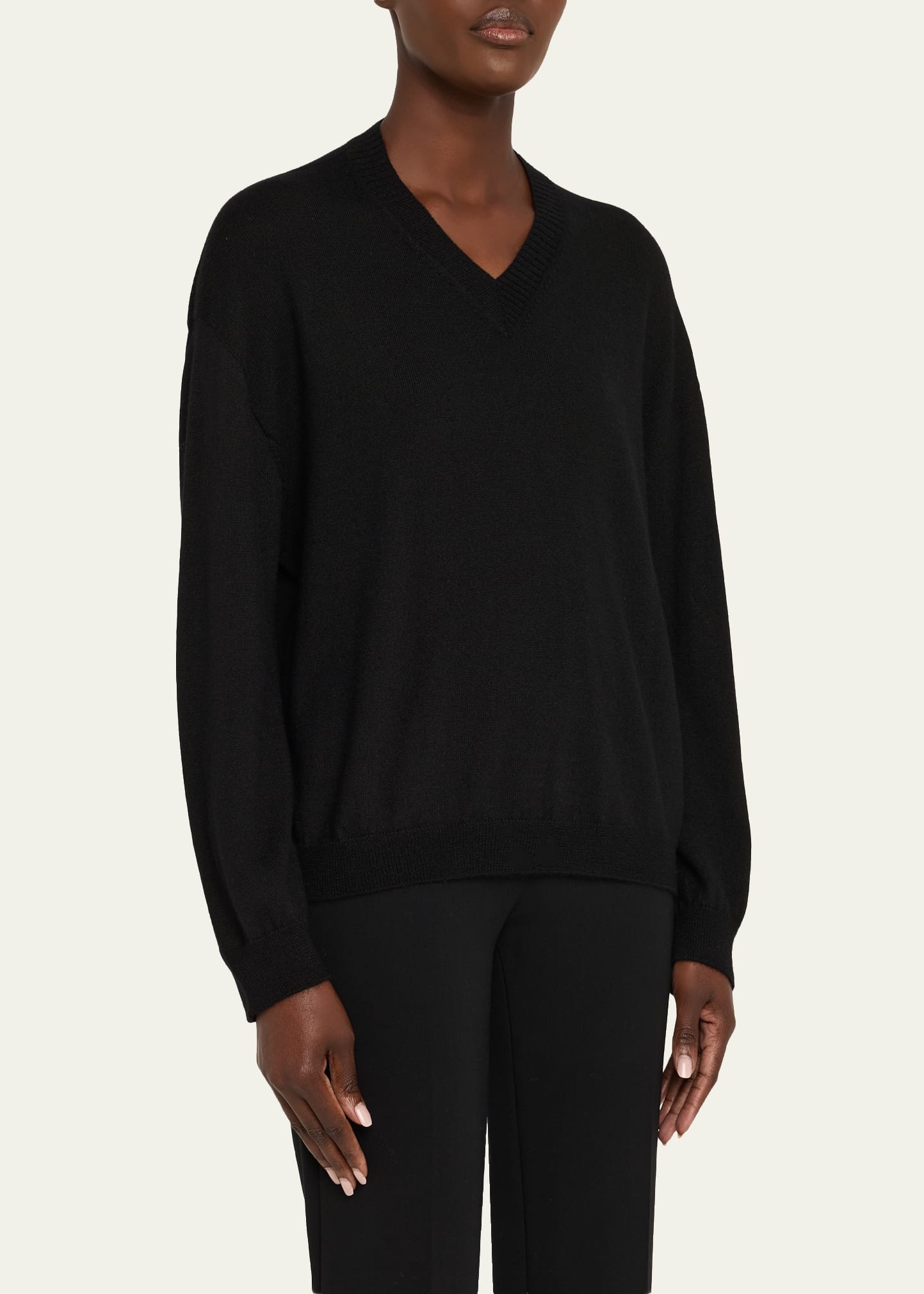 V-Neck Cashmere Sweater - 4