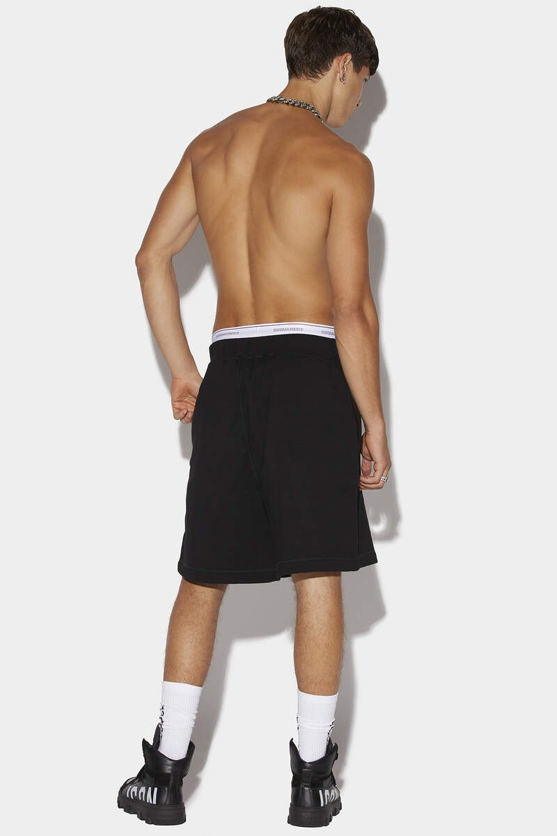 DSQUARED2 ICON RELAX SHORTS outlook