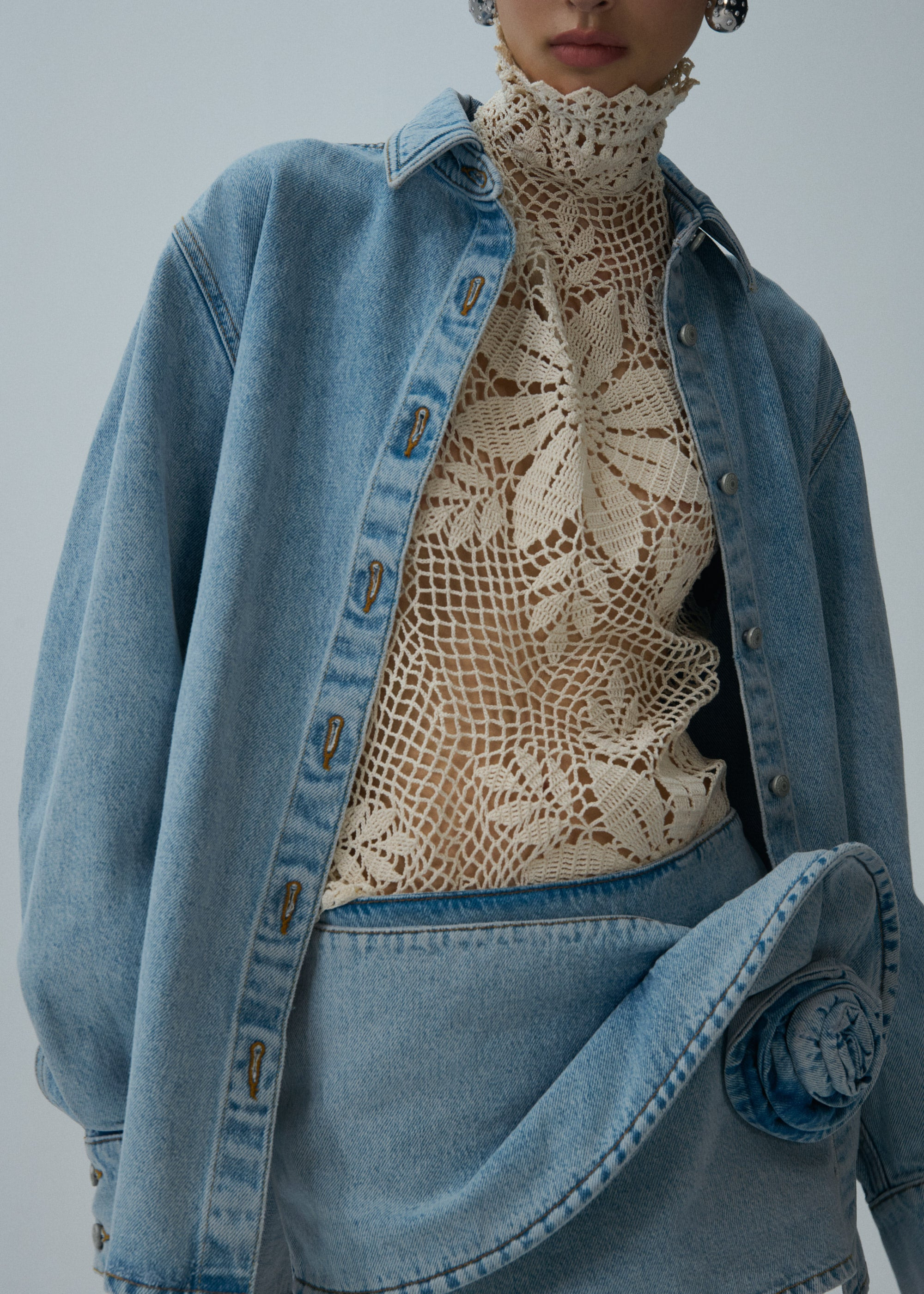 Floral appliqué denim mini skirt in light blue - 4
