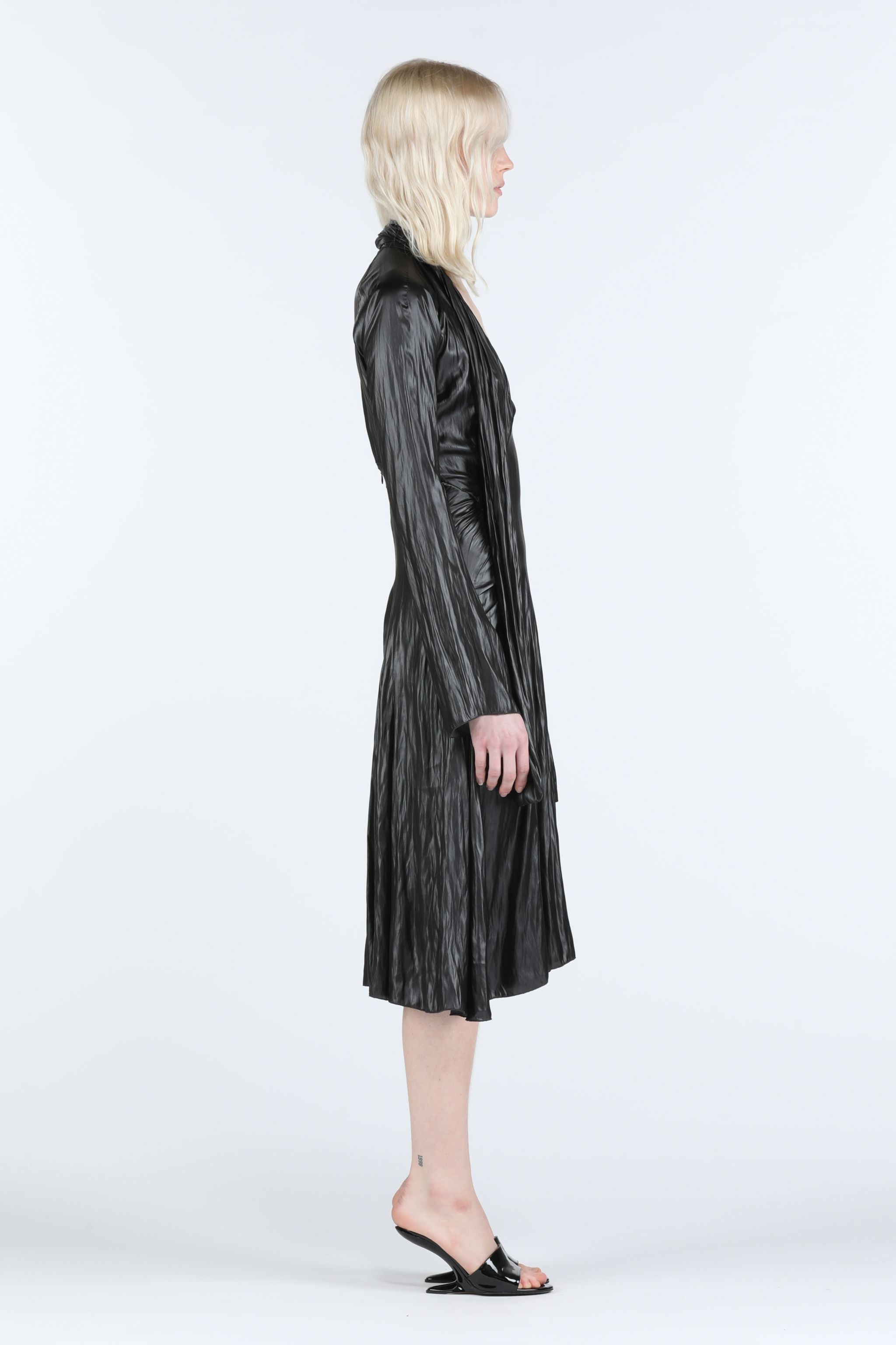 CREASE-EFFECT DRESS - 3
