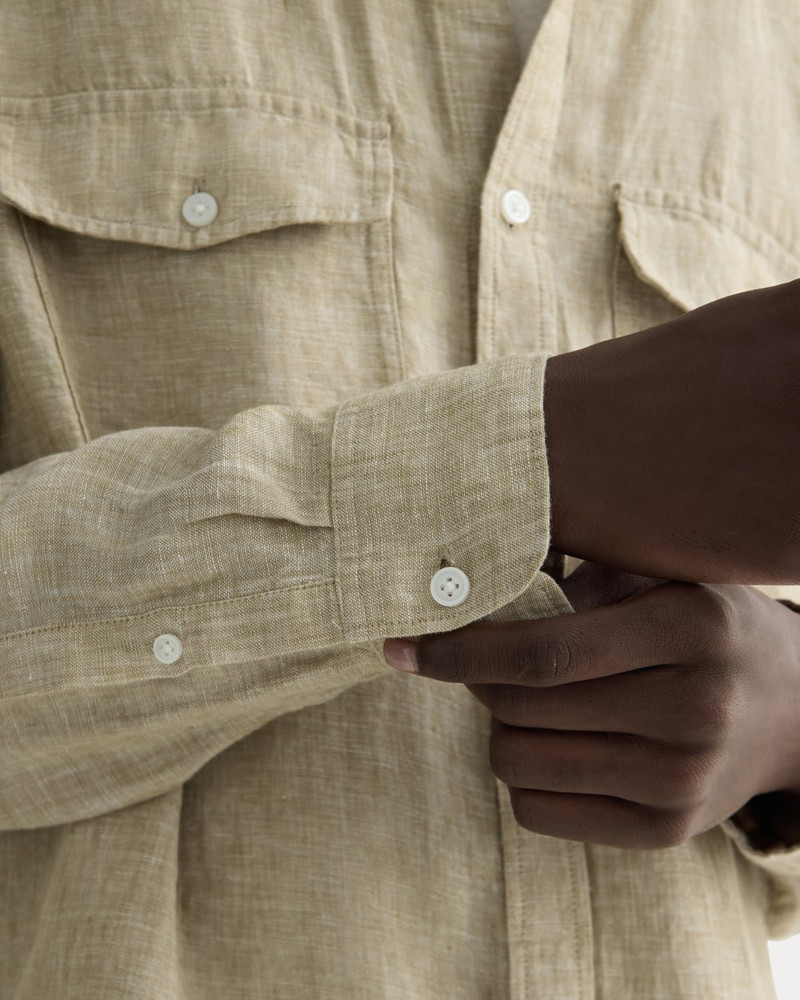 THE LINEN UTILITY SHIRT 4