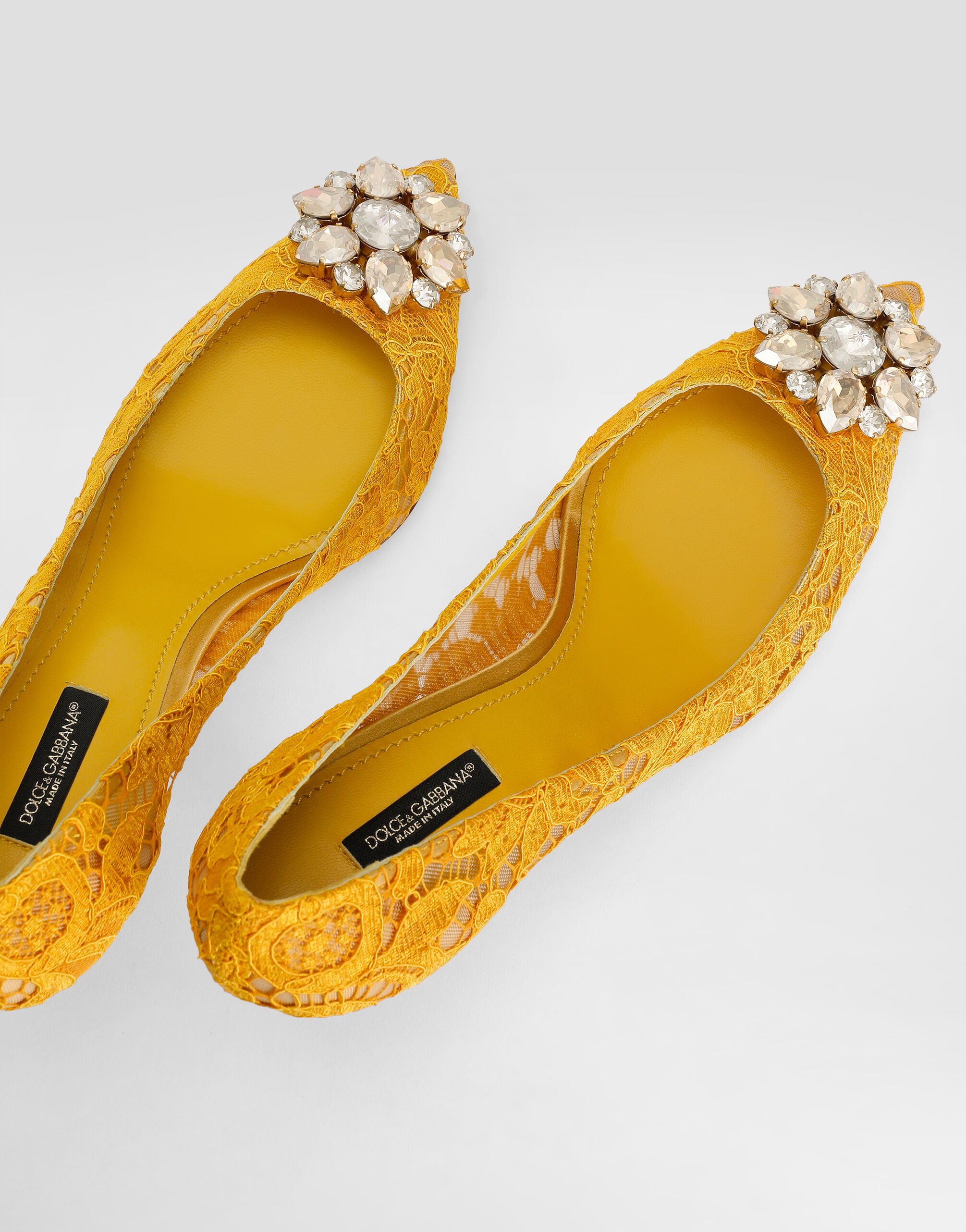 Pump in Taormina lace with crystals - 4
