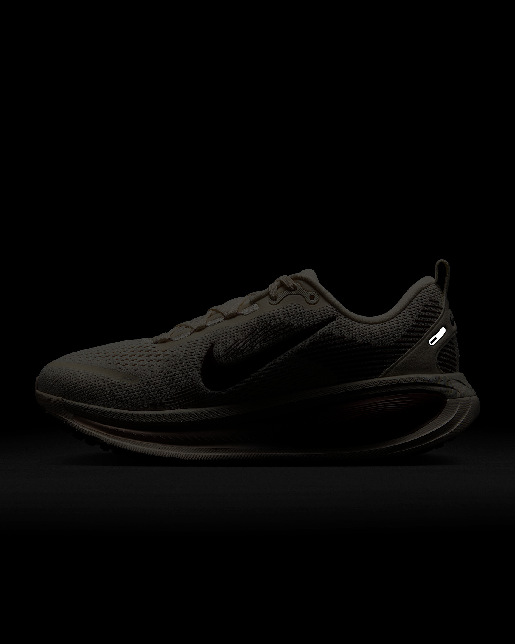 Nike Vomero 18 Women's Road Running Shoes - 11