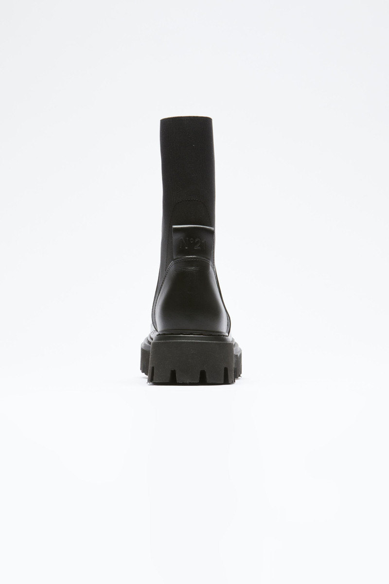 N°21 STUDDED CHUNKY LEATHER BOOTS outlook