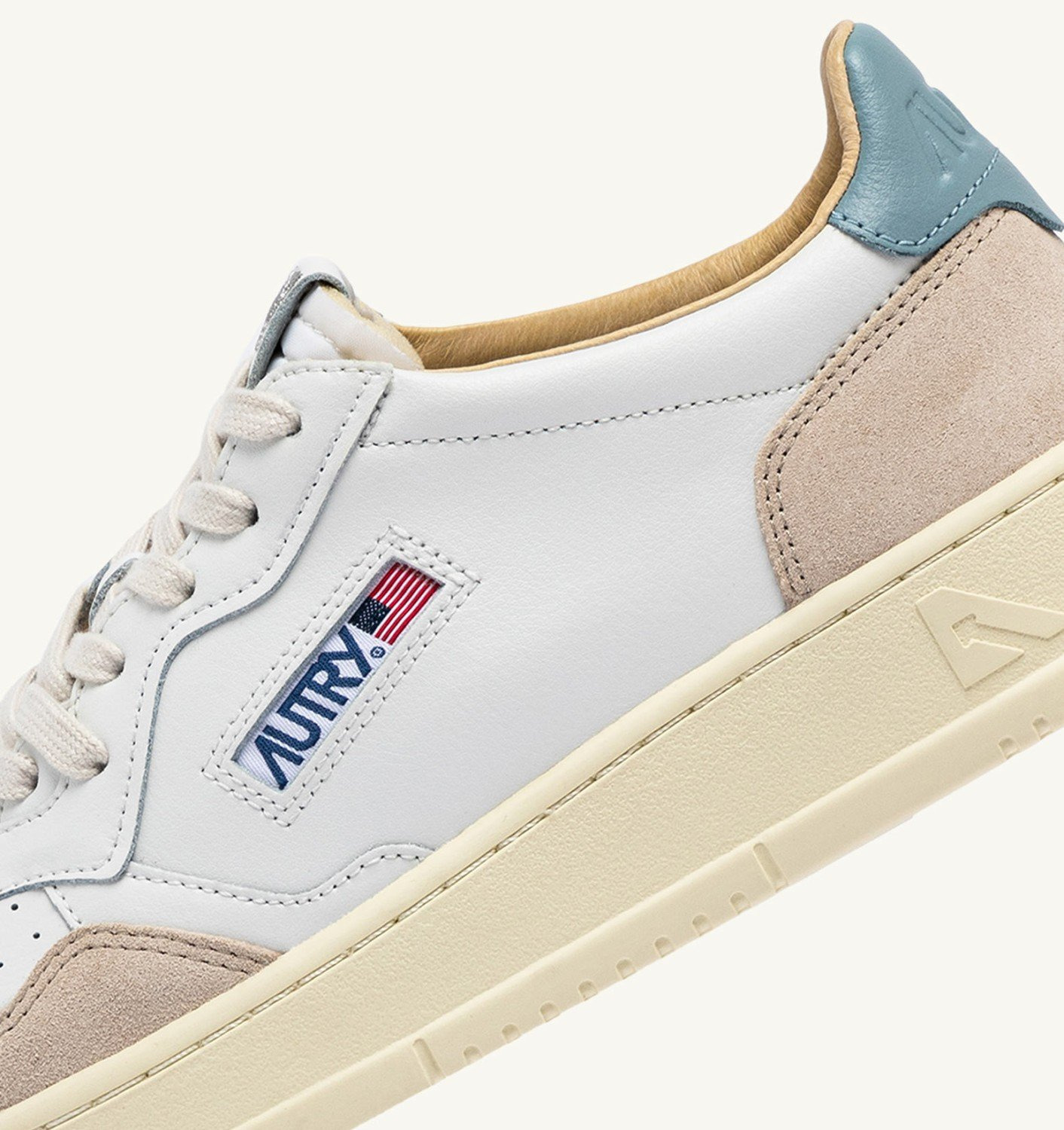 MEDALIST LOW SNEAKERS IN WHITE AND SILVER BLUE LEATHER SUEDE - 6