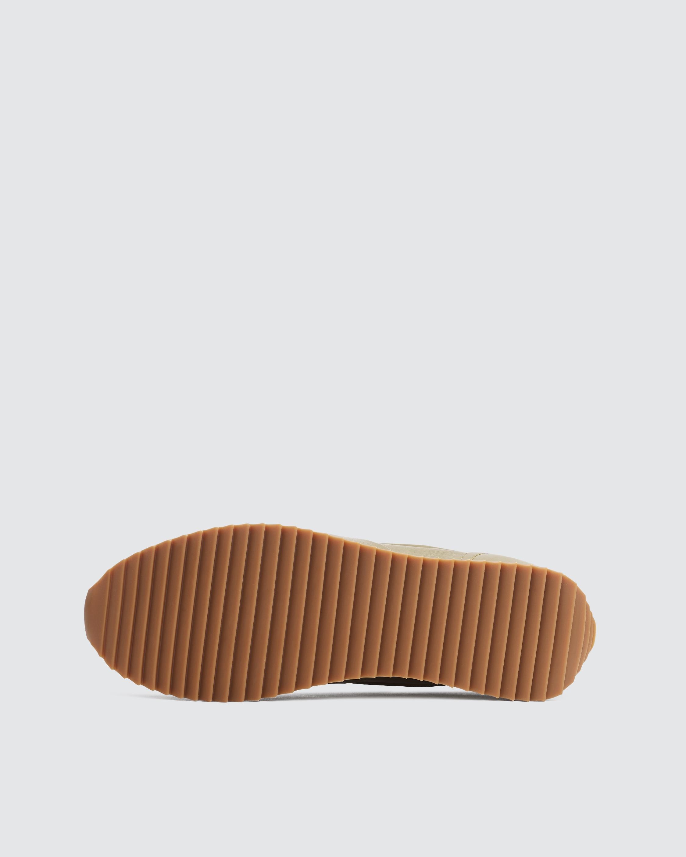 Retro Runner - Leather
Low Top Sneaker - 4