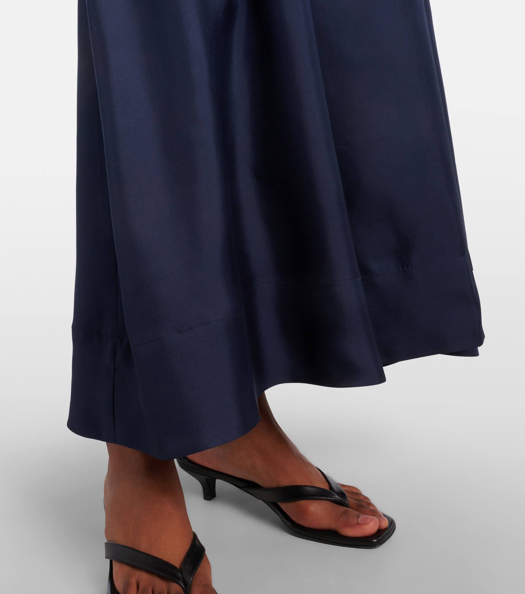 Heather pleated silk twill maxi dress - 5