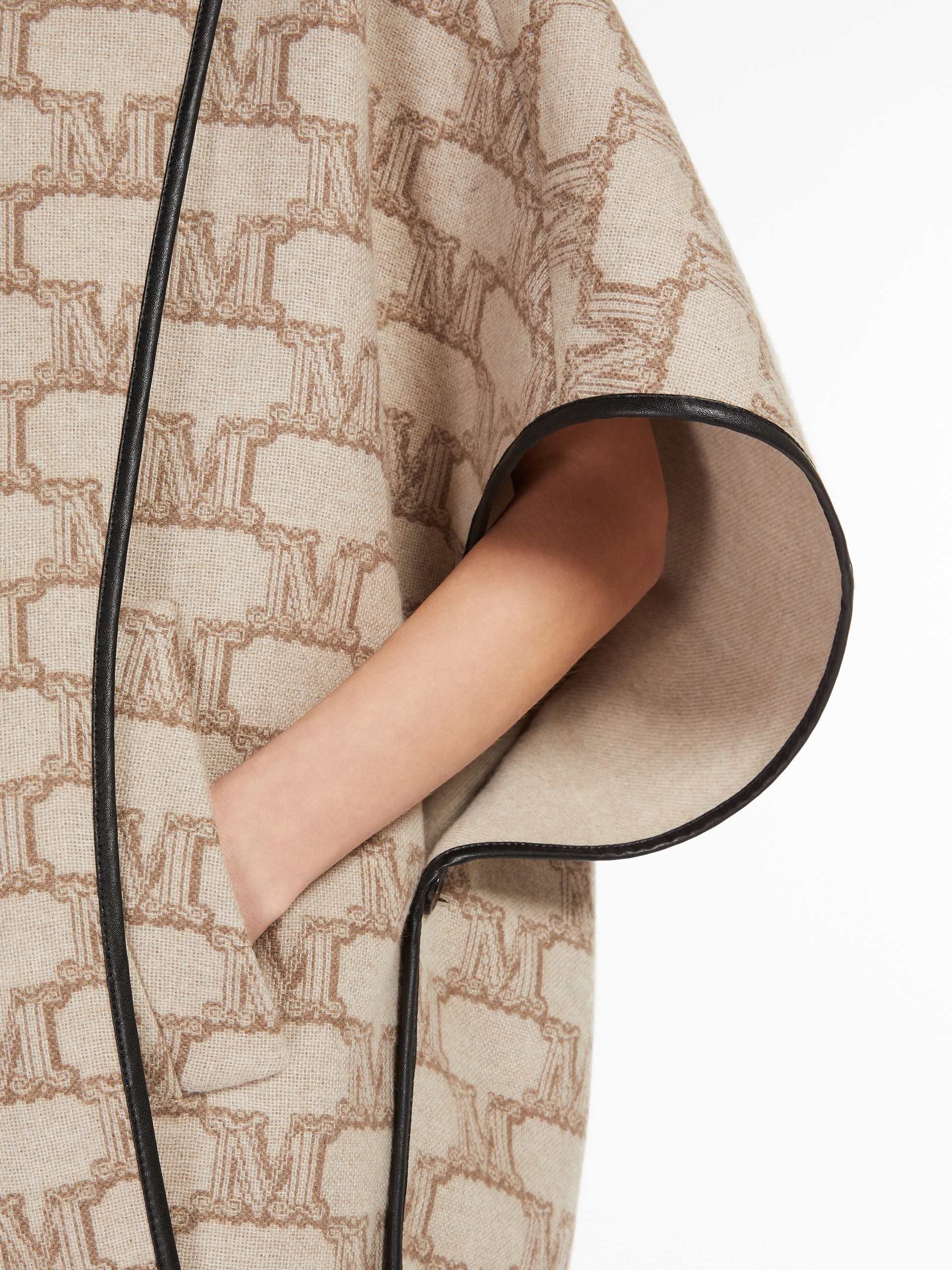 AMBRA Wool and cashmere cloak - 5