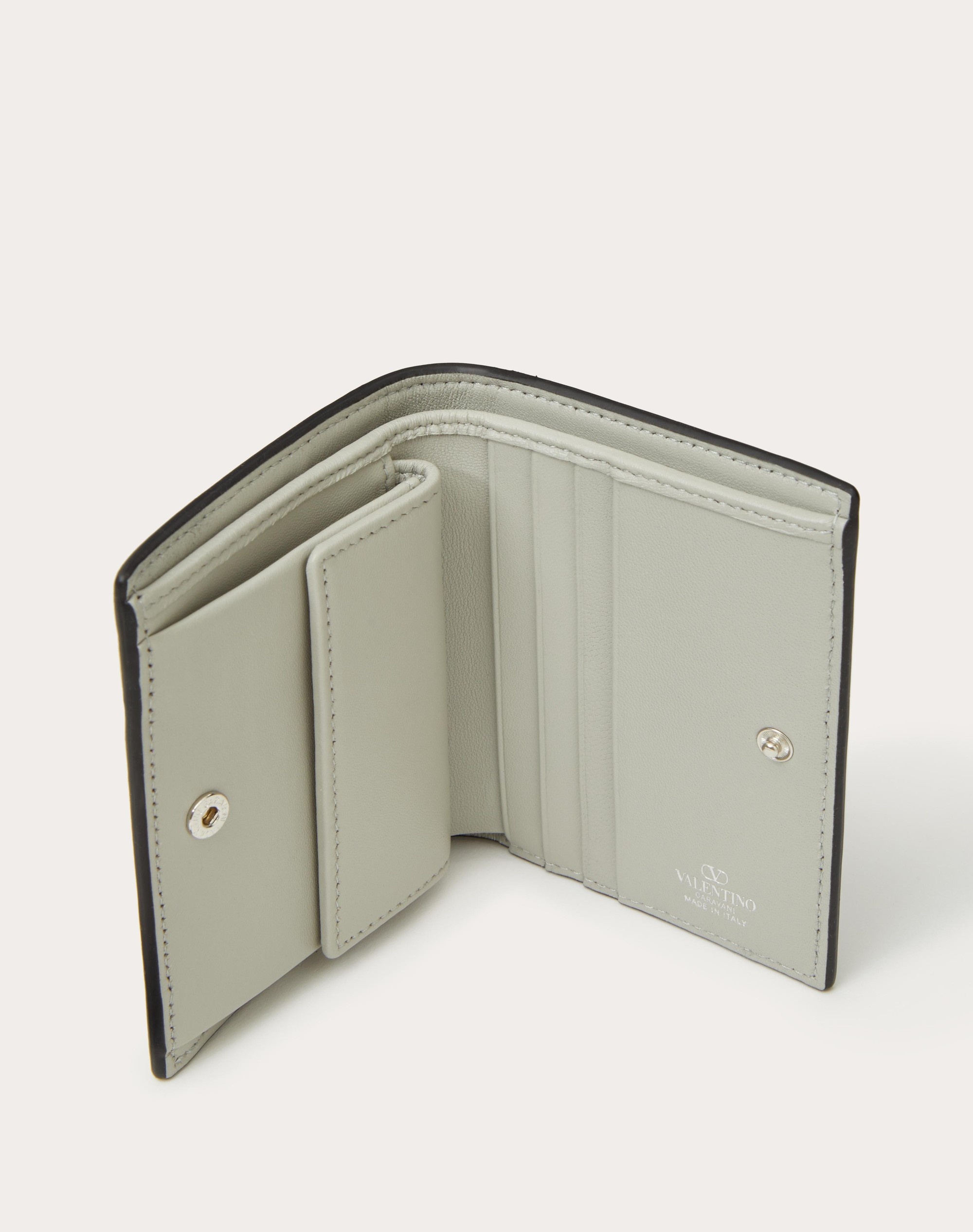 VLOGO SIGNATURE METALLIC GRAINY CALFSKIN COMPACT WALLET - 5