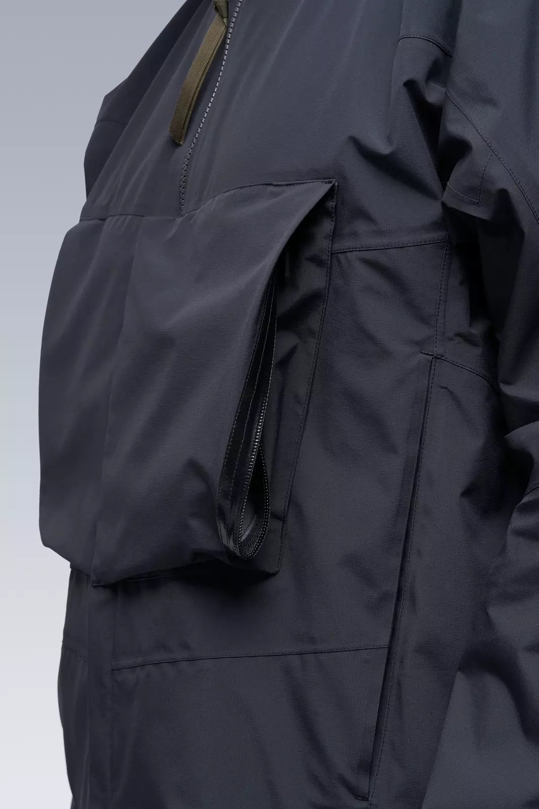 J96-GT 3L Gore-Tex Pro Jacket Black - 33