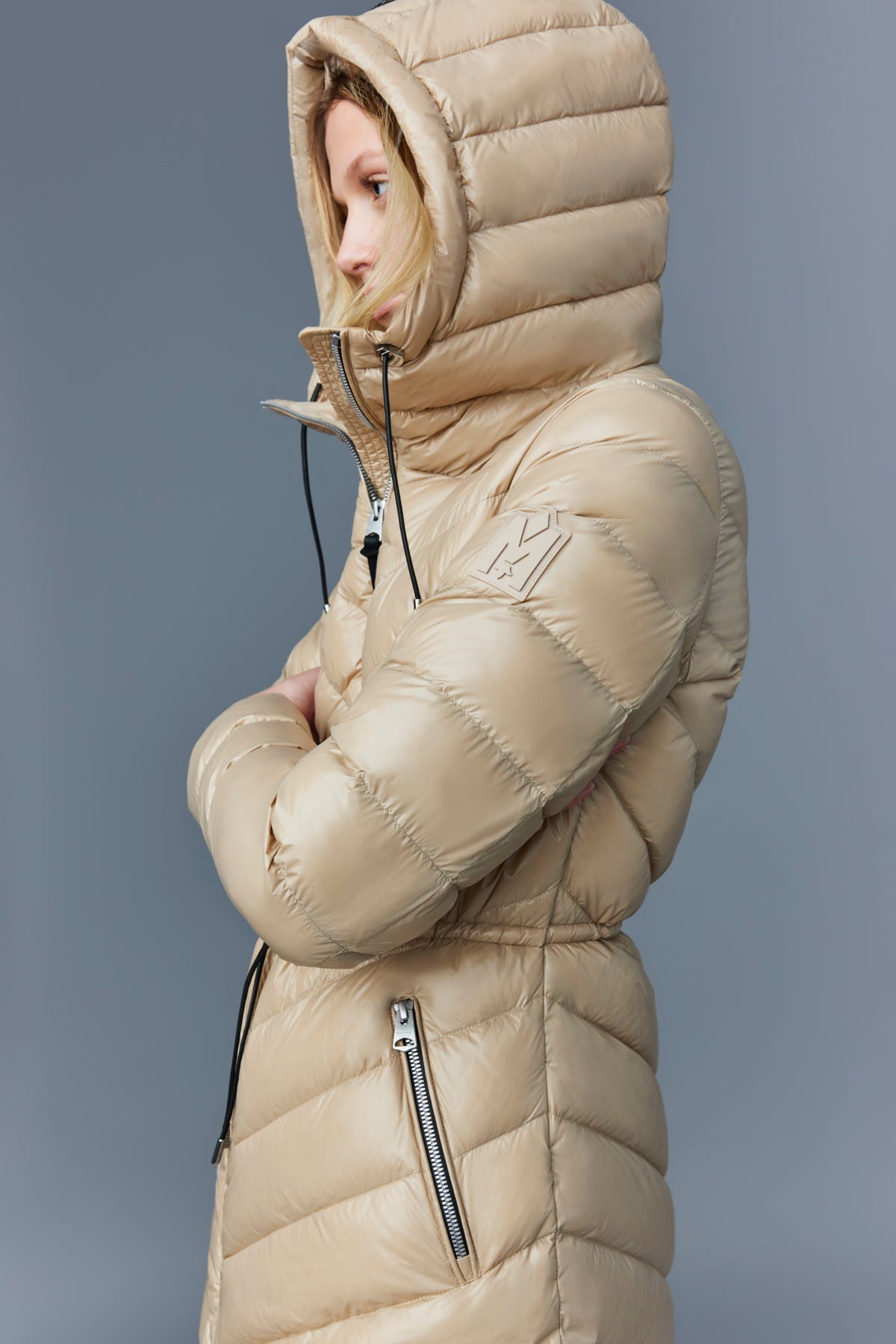ARITA Light down jacket with hood - 5