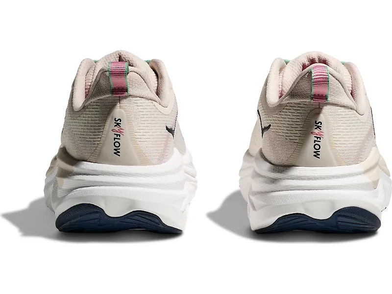 HOKA Skyflow - 5
