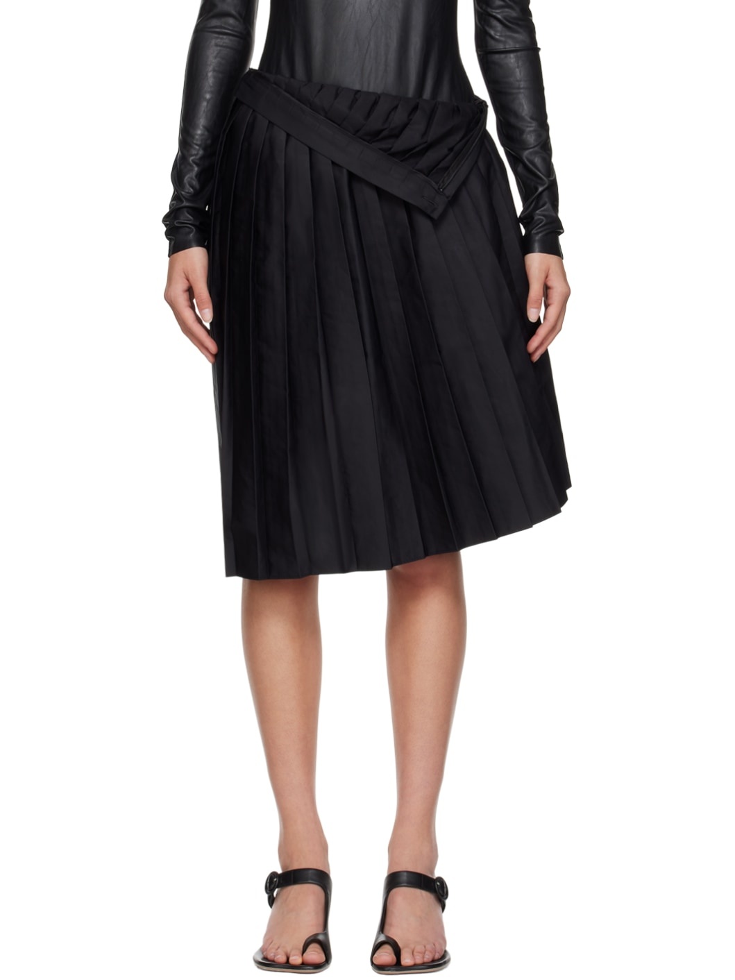 MM6 Maison Margiela Black Pleated Midi Skirt | ssense