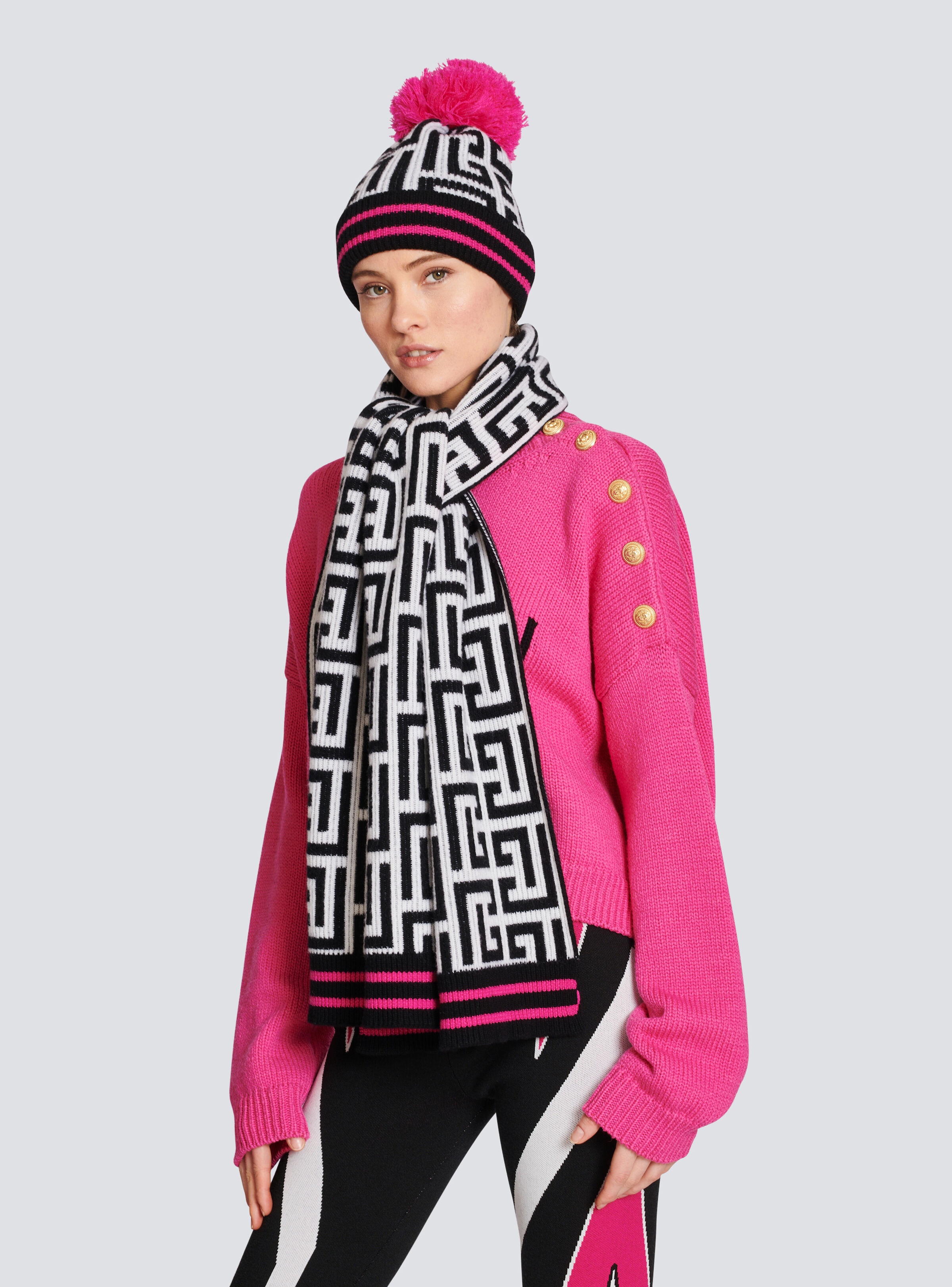 Wool hat with large Balmain monogram 4