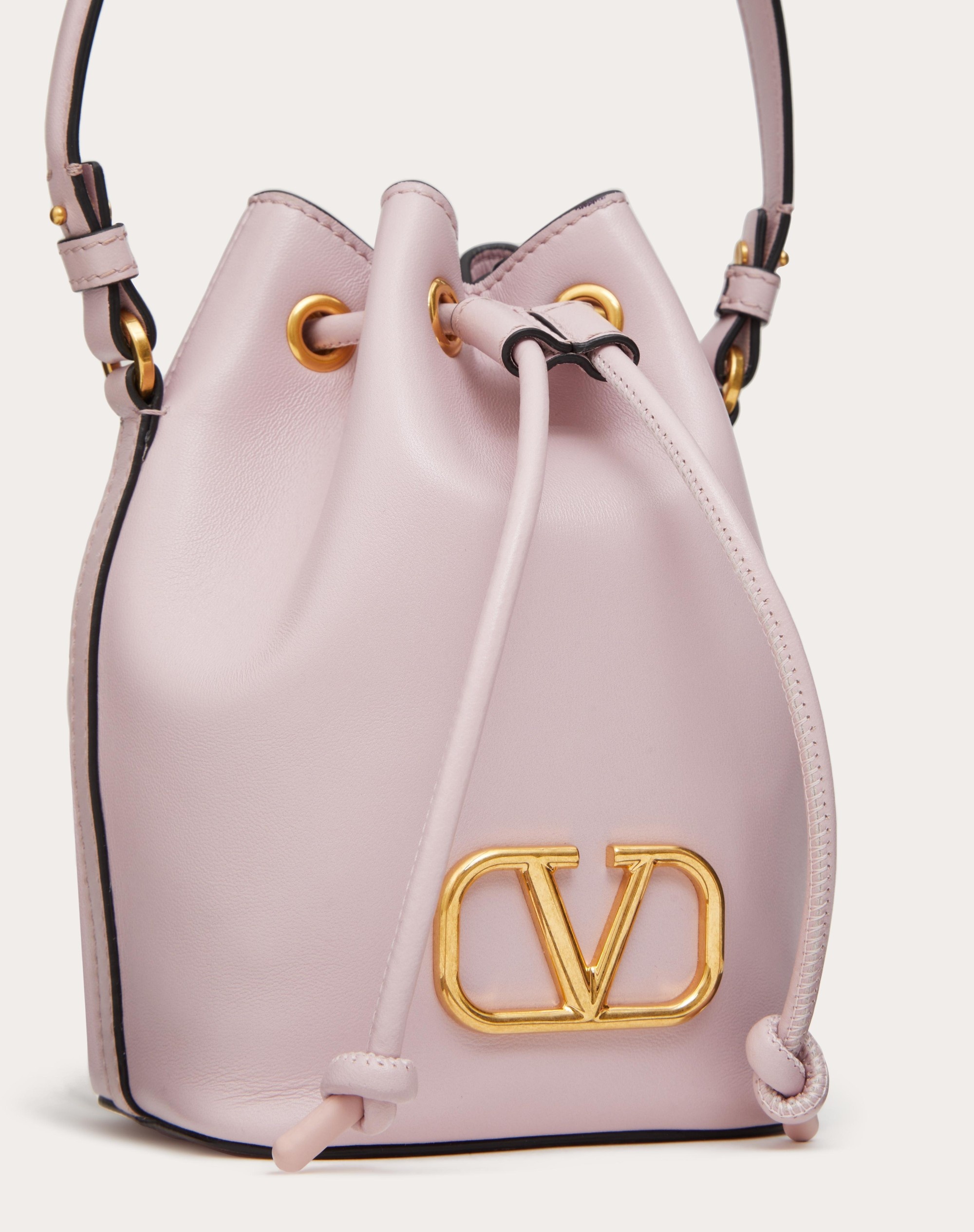 MINI VLOGO SIGNATURE BUCKET BAG IN NAPPA LEATHER - 8