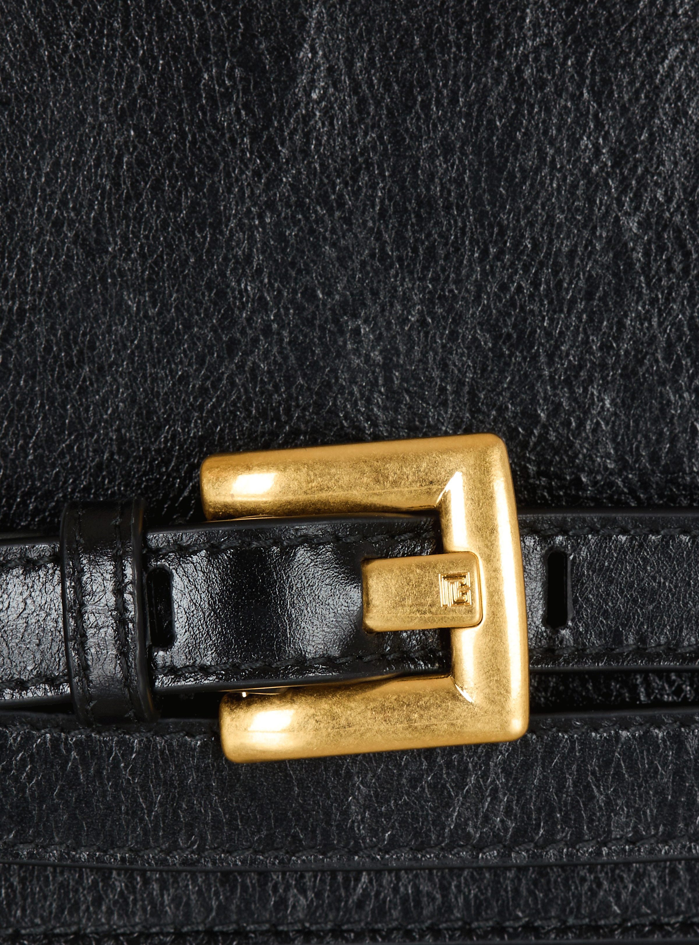 Crinkled leather wallet with Shuffle chain - 7
