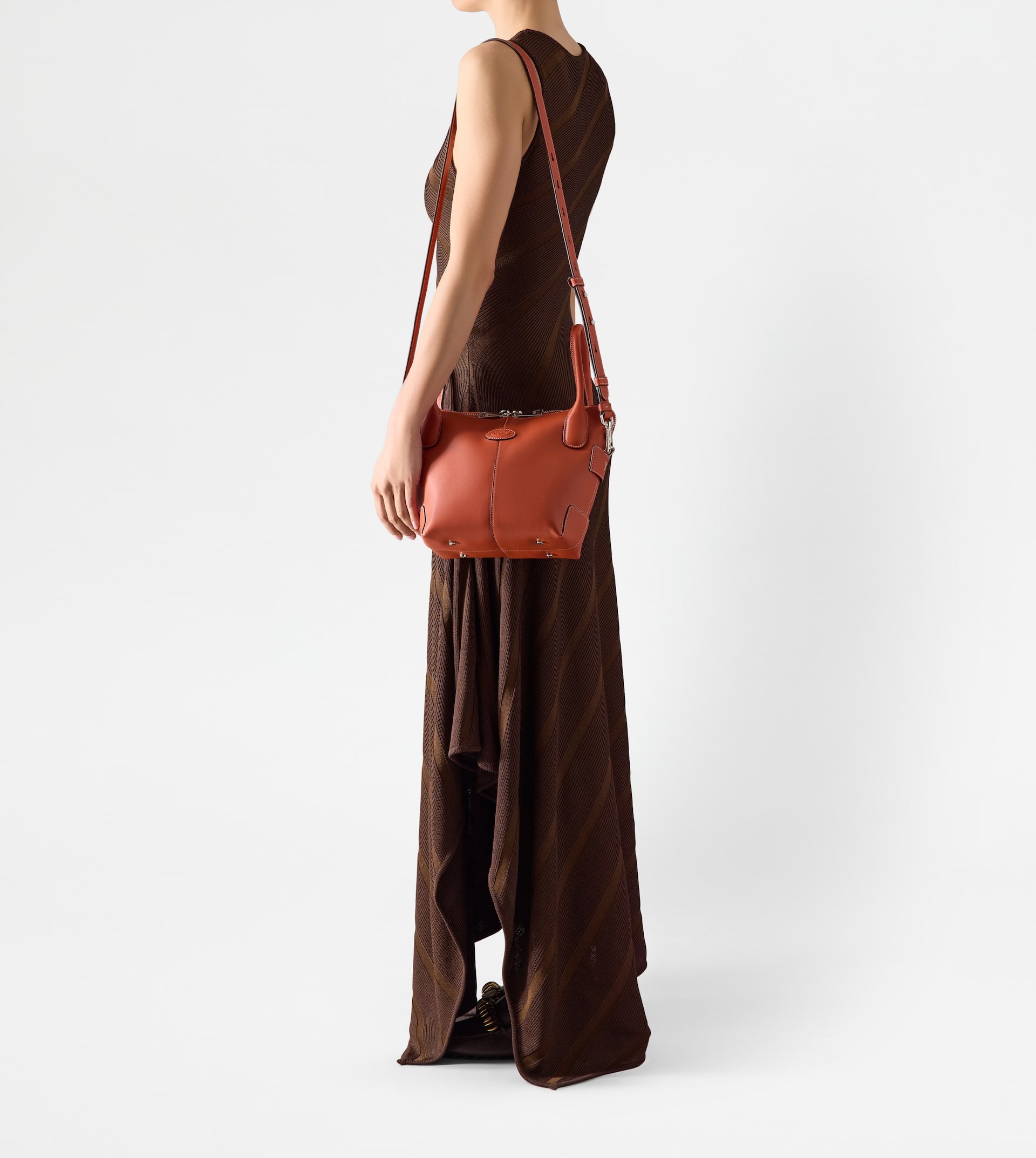 TOD'S DI BAG SWING IN LEATHER MINI - BROWN - 11