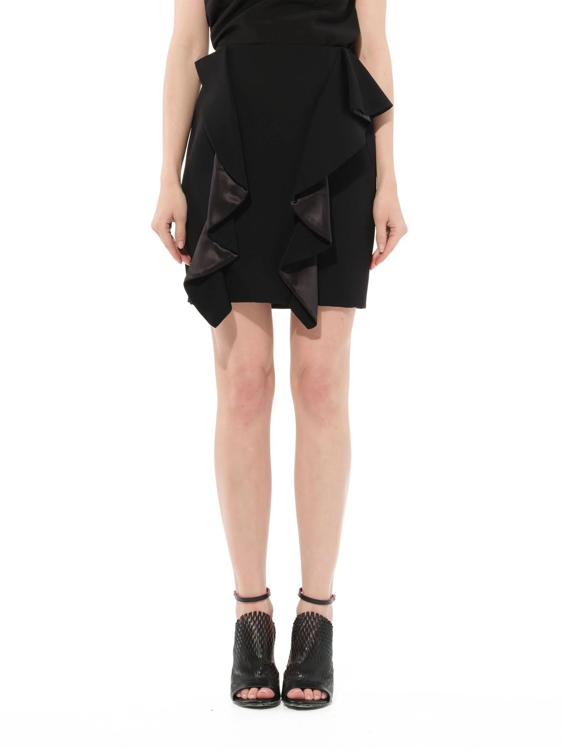 Short Skirt in Black - 1