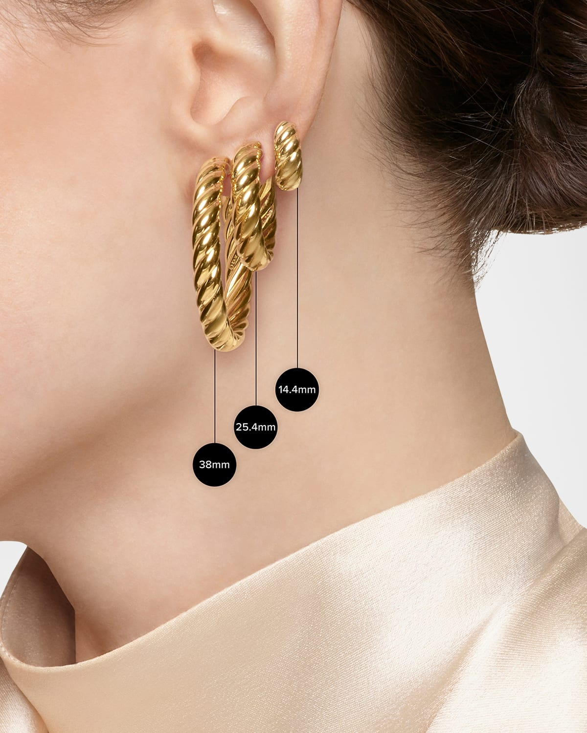 Sculpted Cable Huggie Hoop Earrings in Silver, 14.4mm - 4