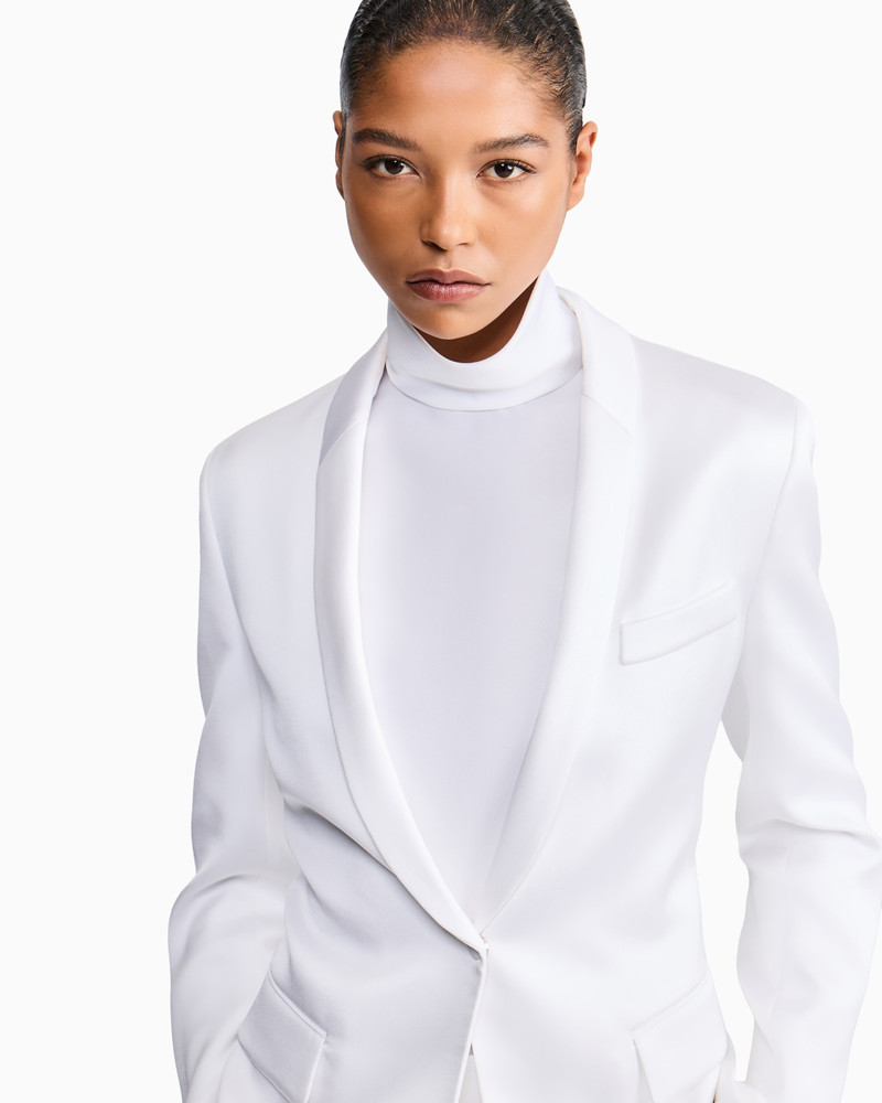 THREE-PIECE SINGLE-BREASTED OLYMPIC CEREMONY SUIT 8