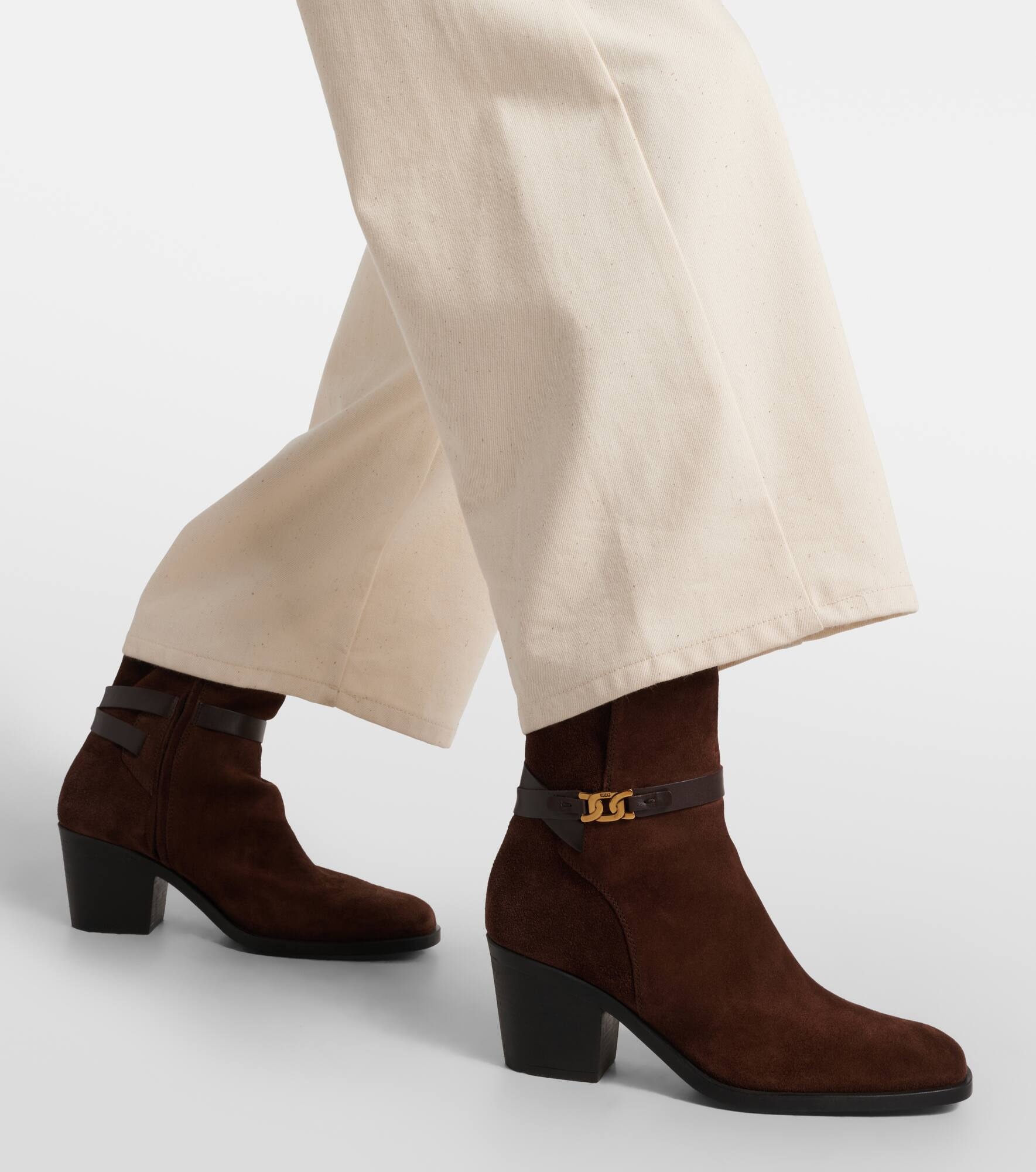 Suede ankle boots - 4