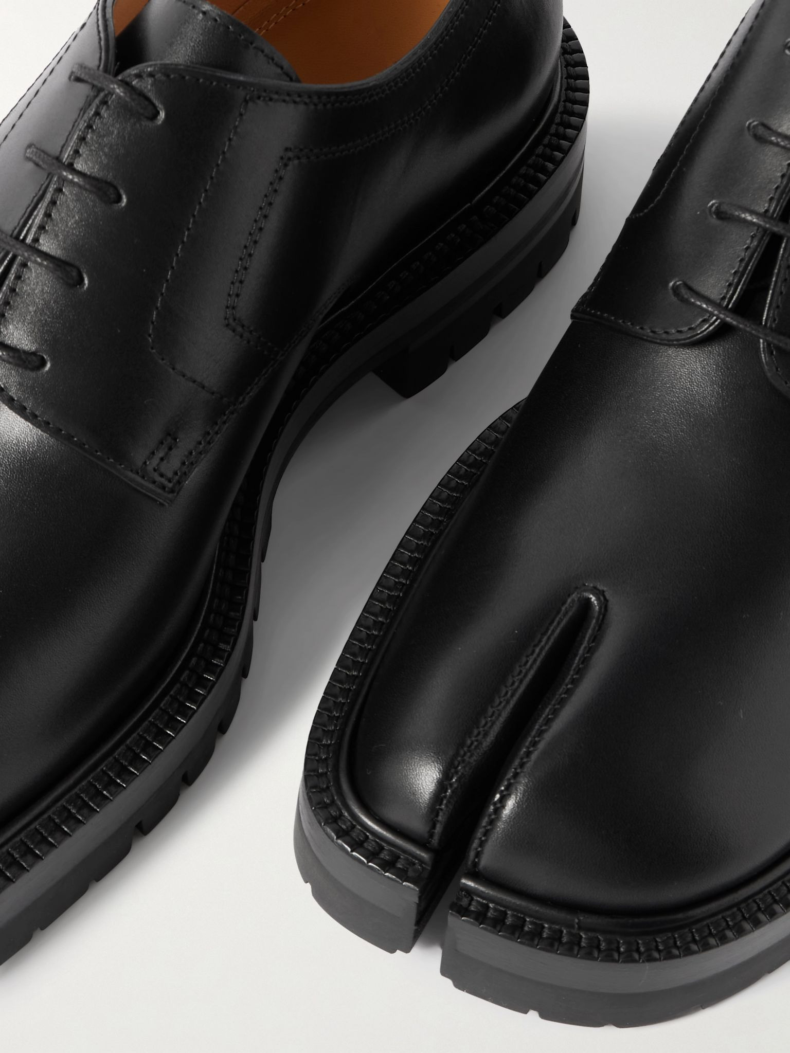Tabi Split-Toe Leather Derby Shoes Black - 6