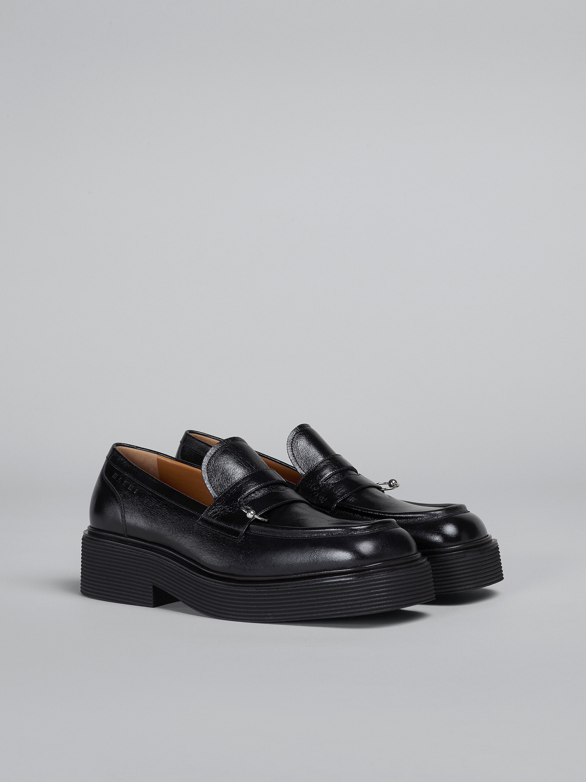 BLACK LEATHER MOCCASIN - 2