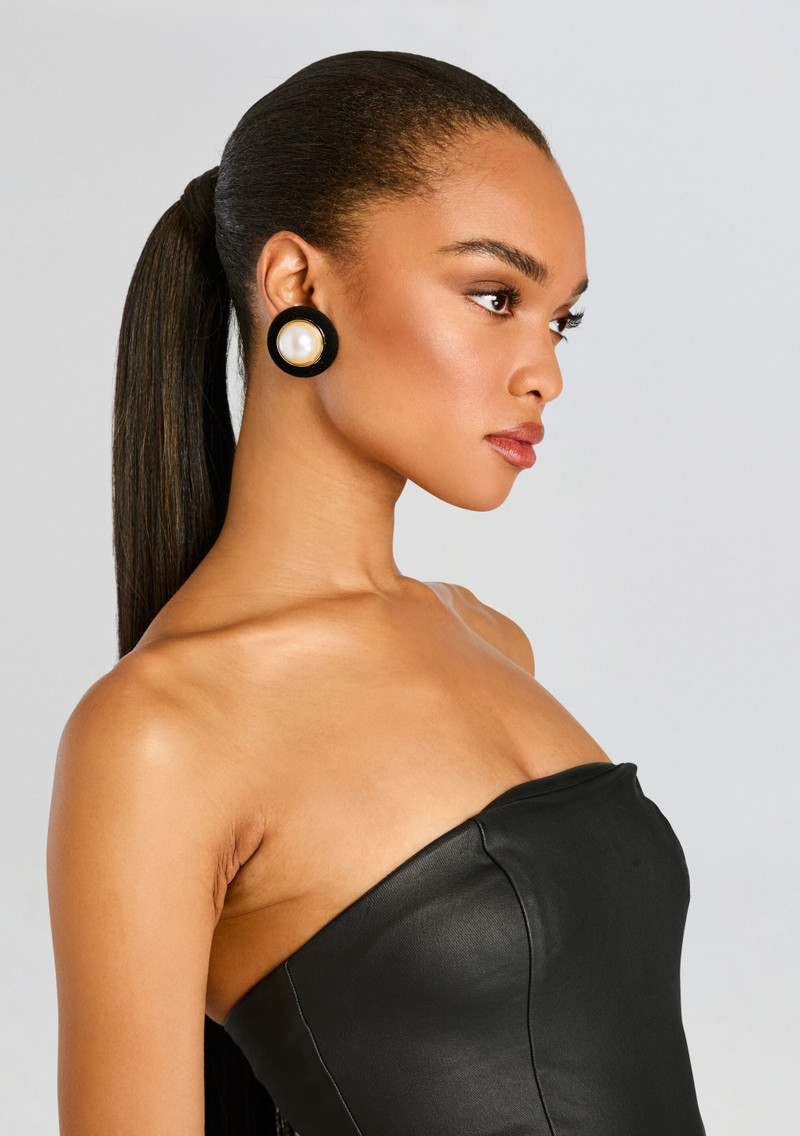 RETROFÊTE SARI PEARL EARRING outlook