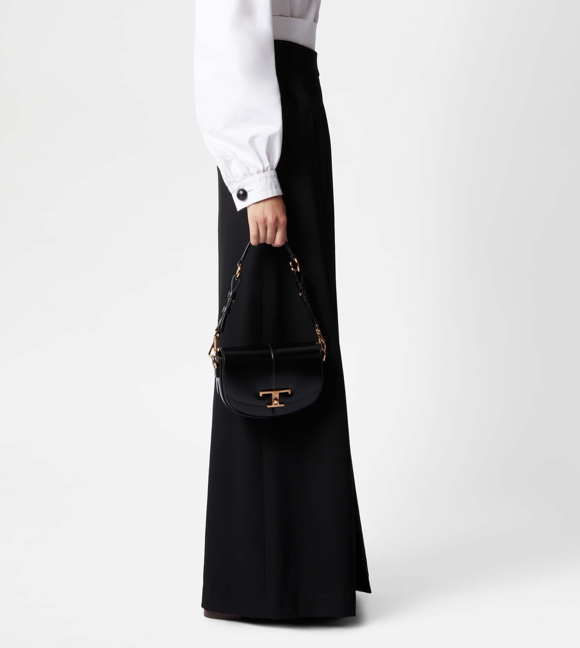 T TIMELESS SHOULDER BAG IN LEATHER MINI - BLACK - 3