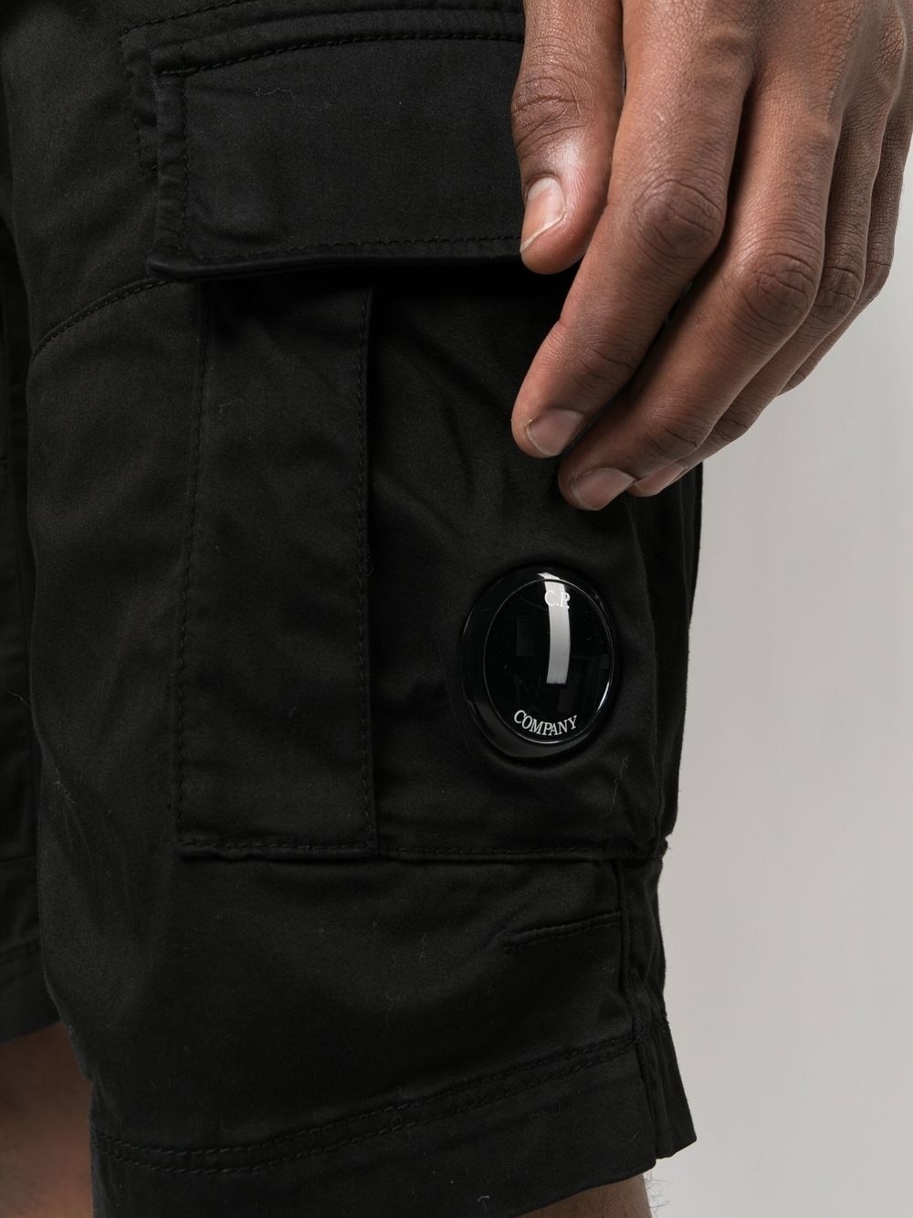 mid-rise cargo shorts - 5