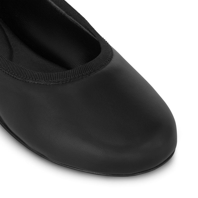 Romy Flat Ballerina 4