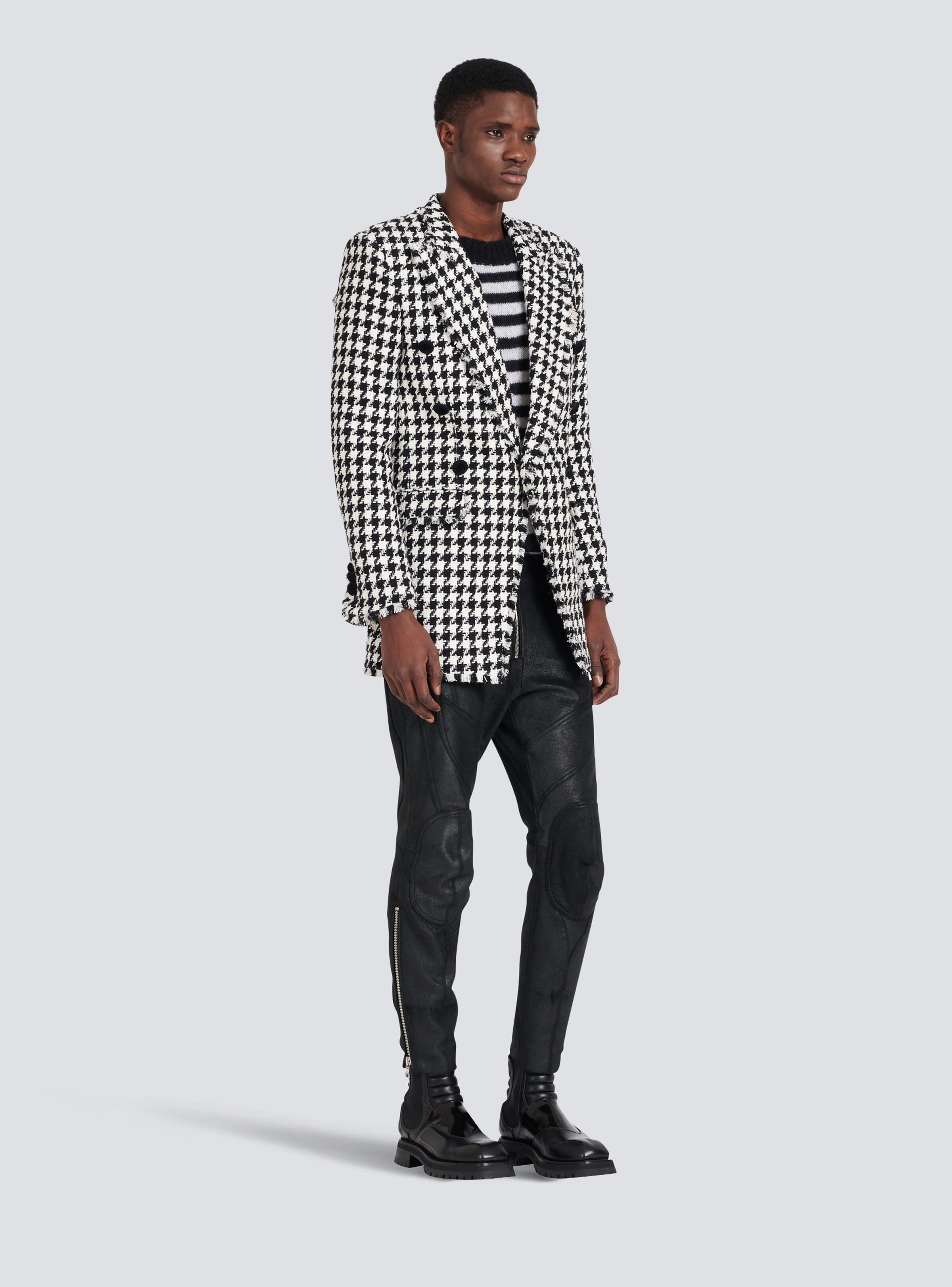 Houndstooth print tweed blazer with Balmain badge - 5