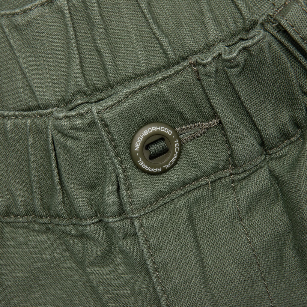 WIDE CARGO SHORT PANTS - OLIVE DRAB - 4