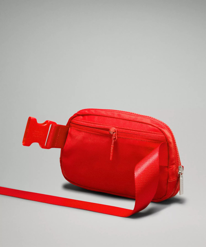 Everywhere Belt Bag 1L 5