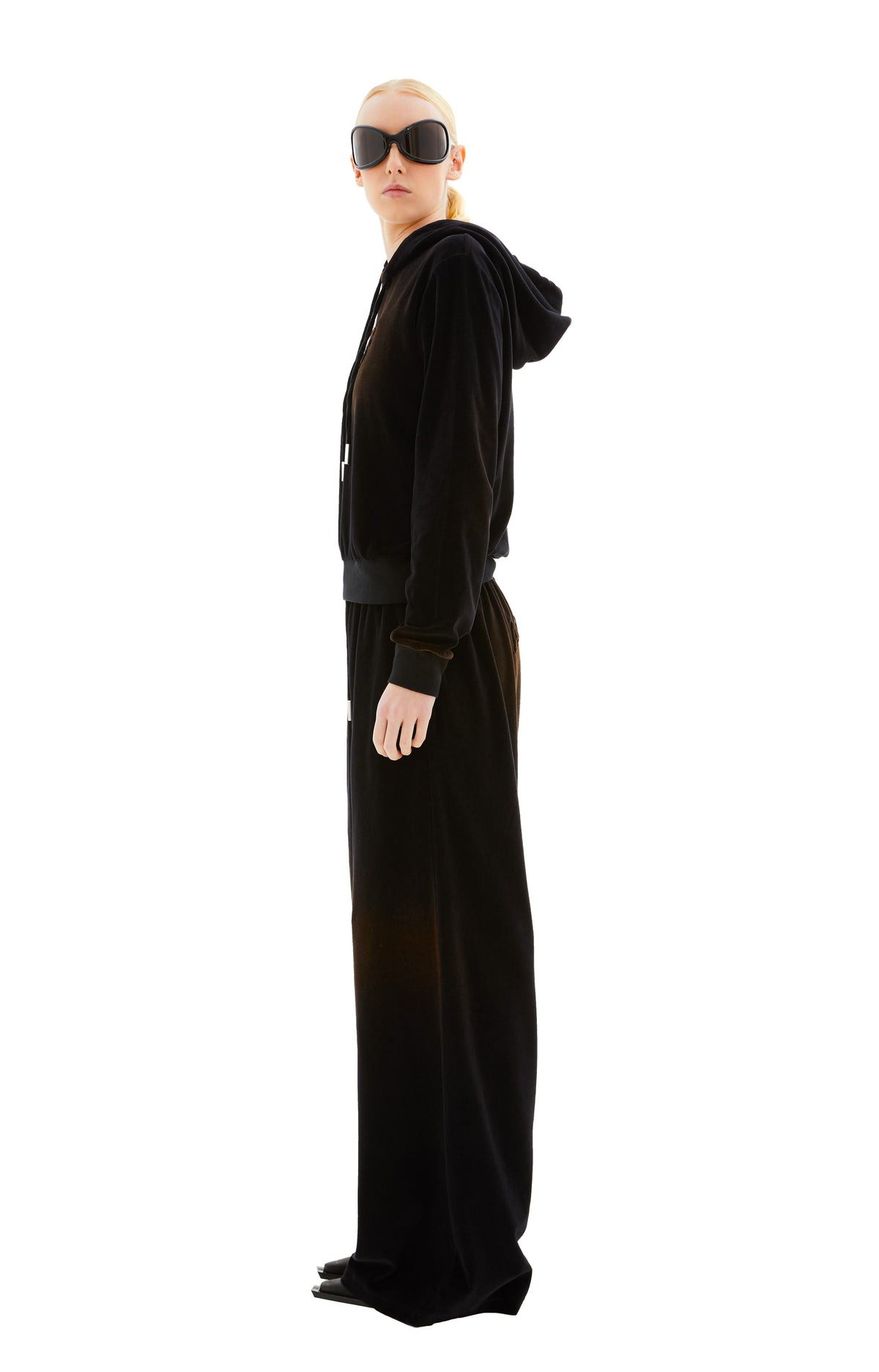 VELOUR HOODED SWEATER (BLACK) - 3