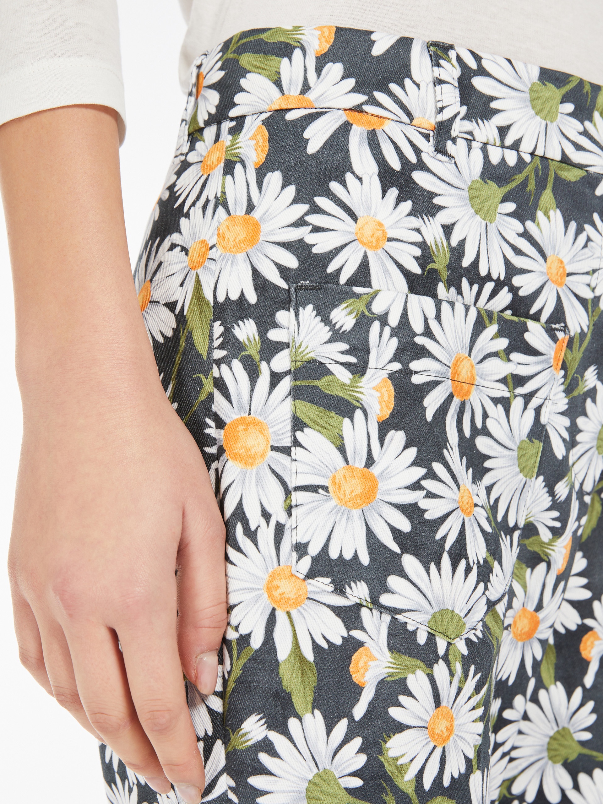 ARTEN1234 Flared patterned cotton trousers - 5