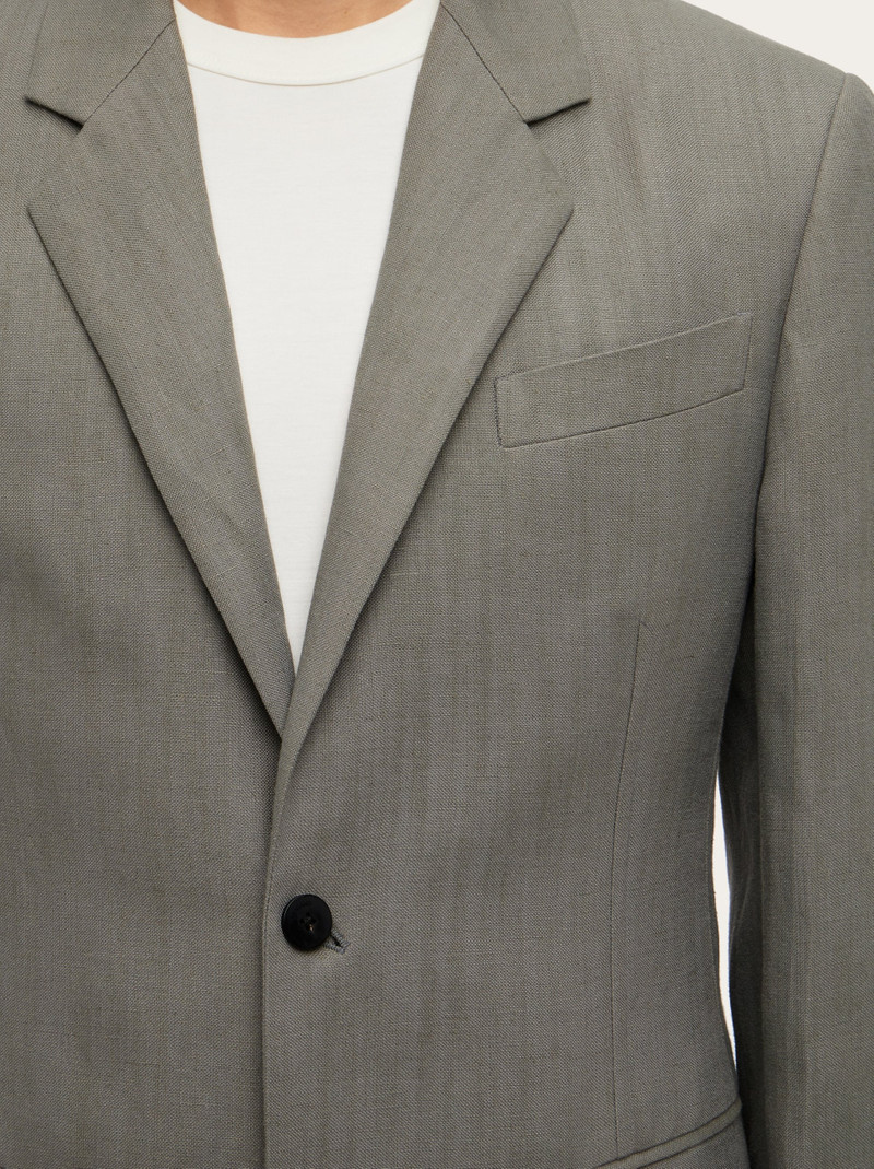 Single breasted tailored blazer 5