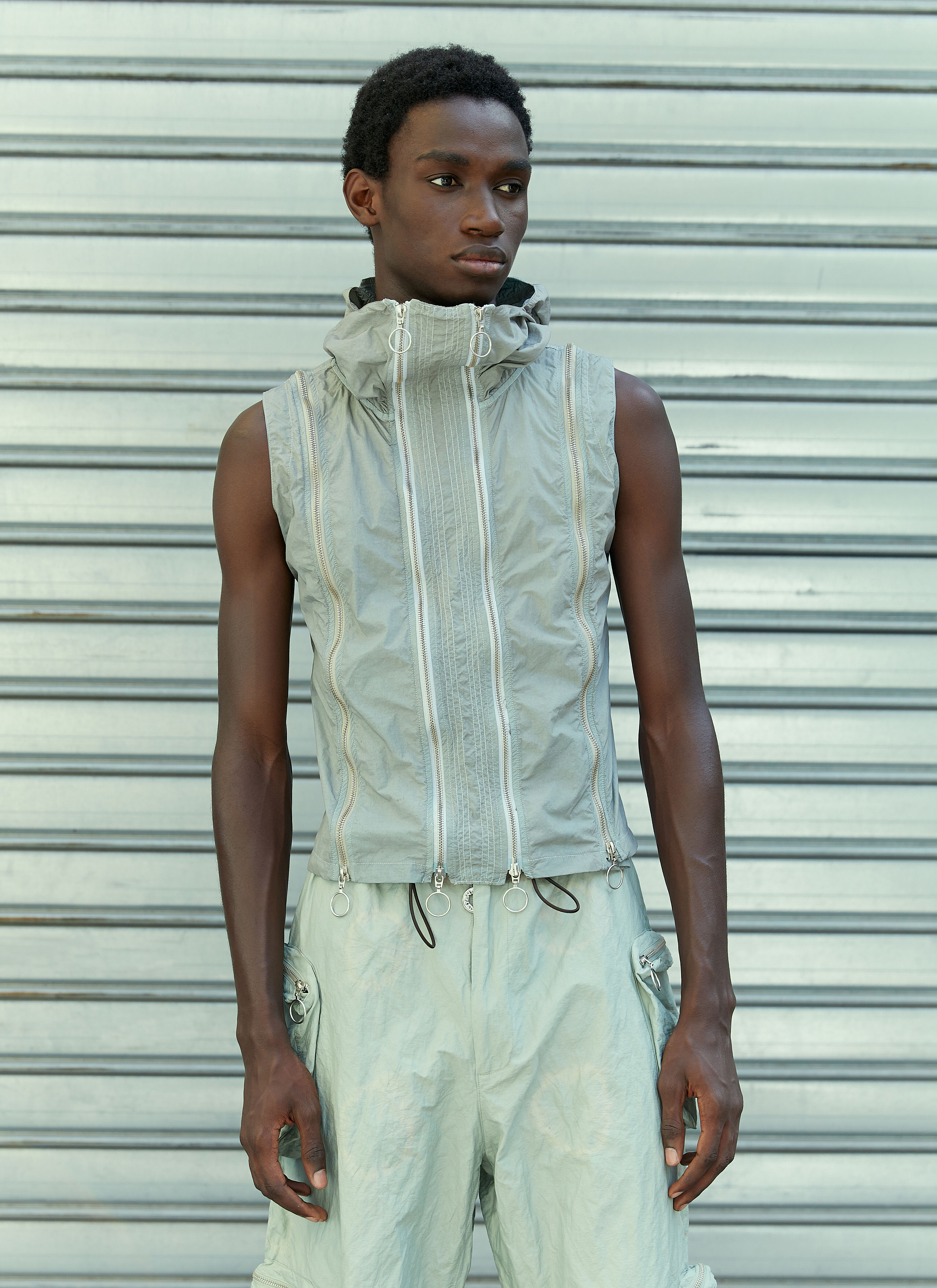 Adjustable Fit Zip Vest - 2