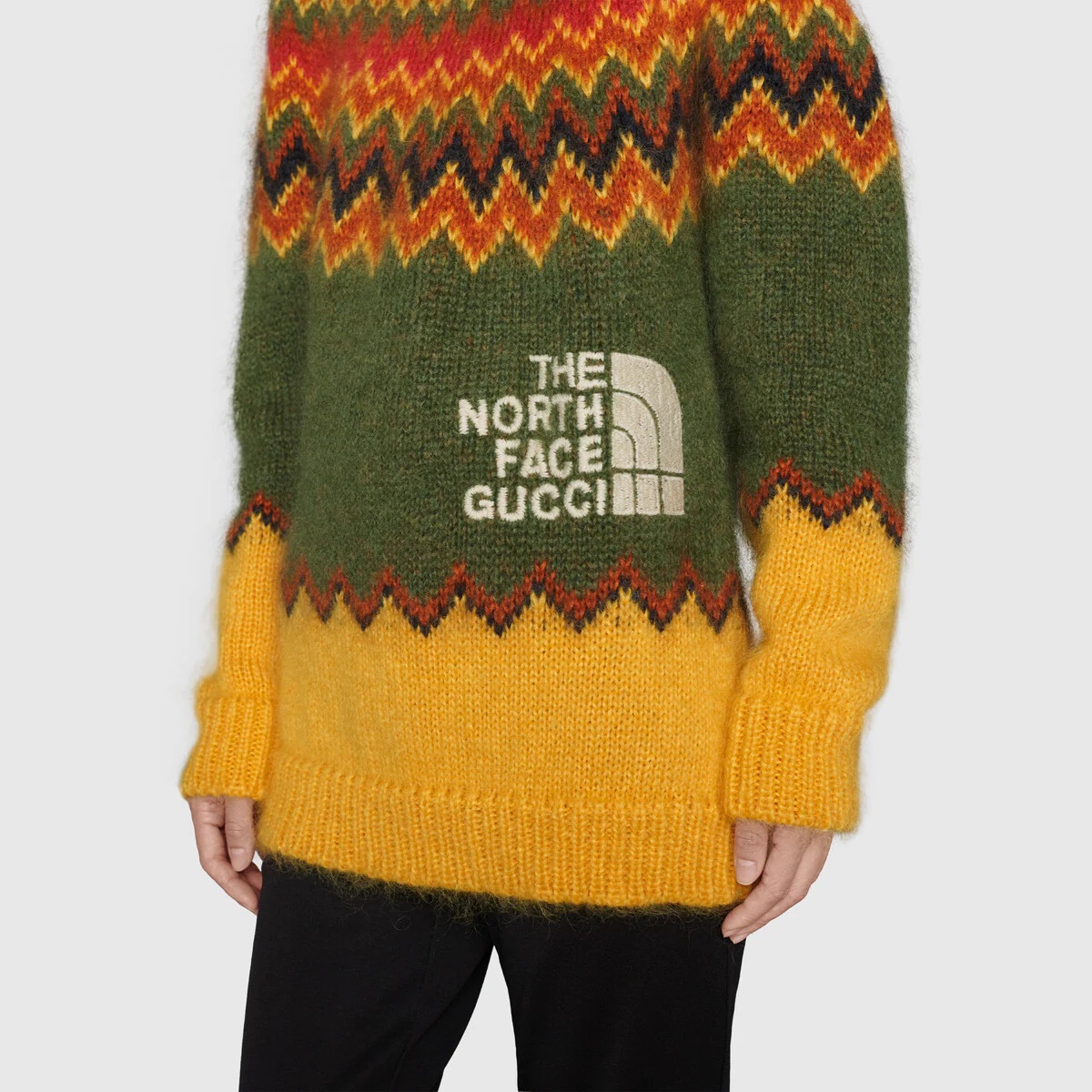 The North Face x Gucci sweater - 8