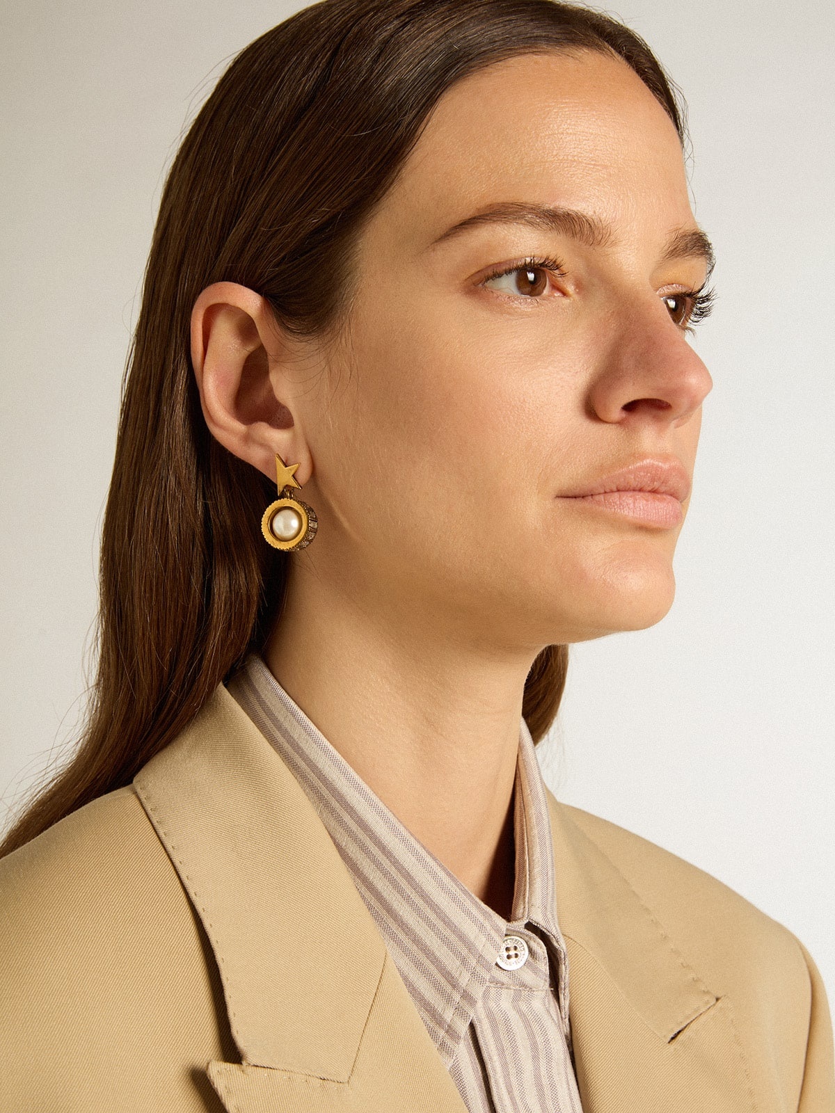 Earrings with gold star and pearl - 3